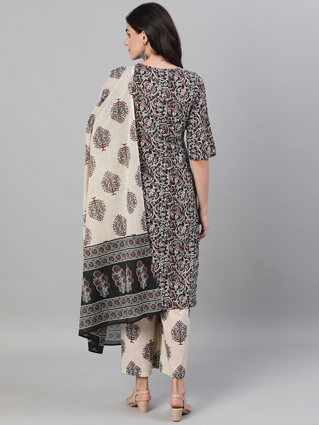 Women Black And White Three-Quarter Sleeves Printed Kurta-Palazzo With Pockets Dupatta And Face Mask | LASVINI - Redefining Indian Fashion with Elegance