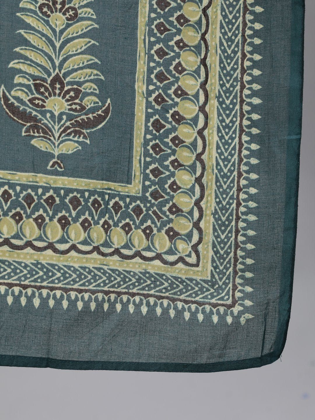 Women Green Printed Straight Kurta With Plazo & Dupatta | LASVINI - Redefining Indian Fashion with Elegance