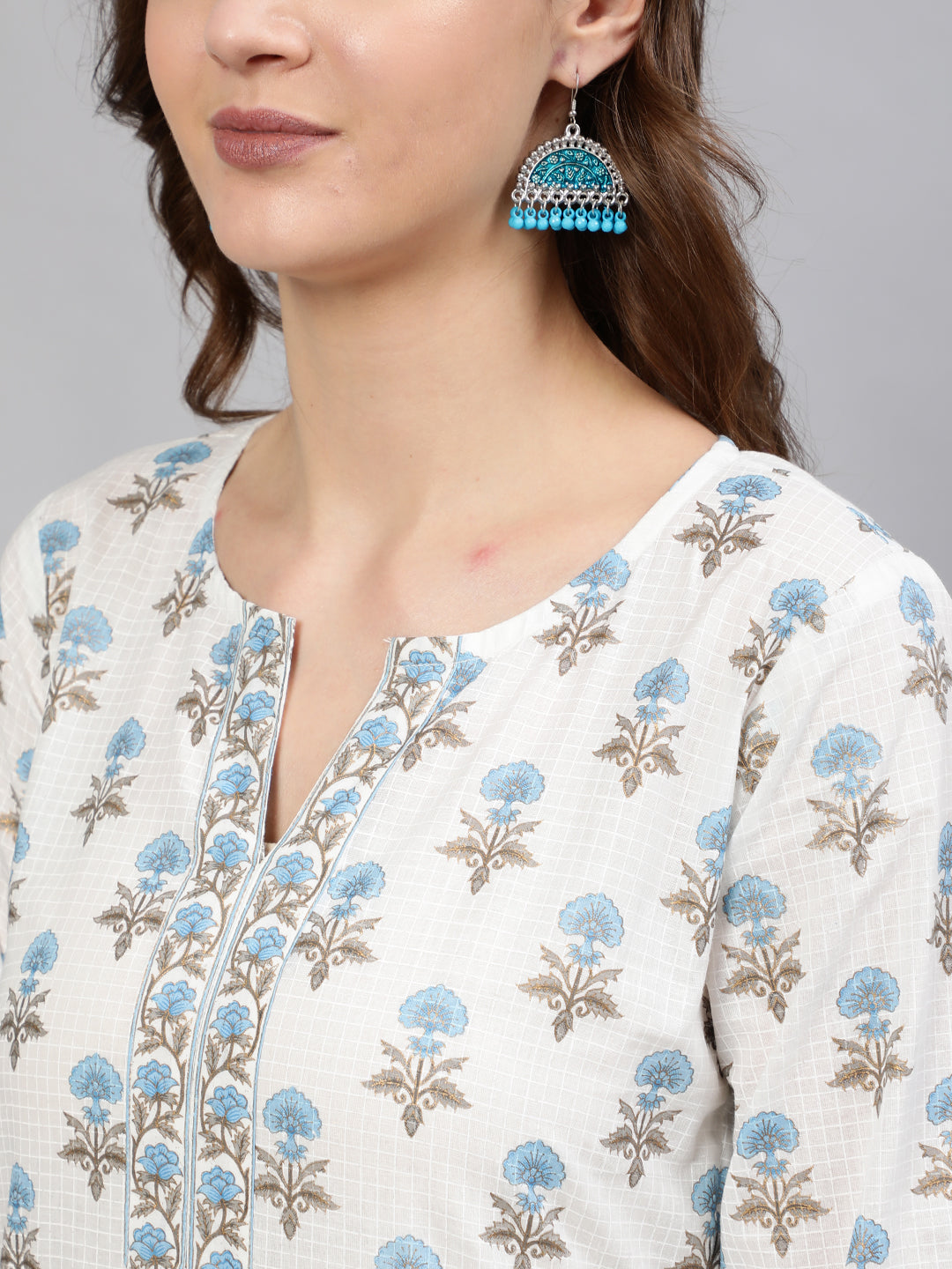Women Off-White Straight Tunic With Three Quaretr Sleeves | LASVINI - Redefining Indian Fashion with Elegance