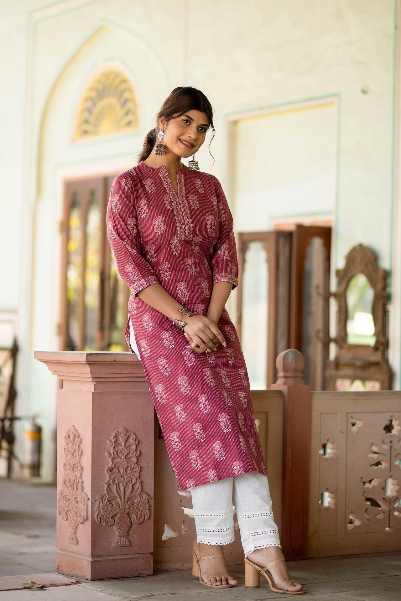Women Mauve Printed Straight Kurta With White Solid Trouser | LASVINI - Redefining Indian Fashion with Elegance