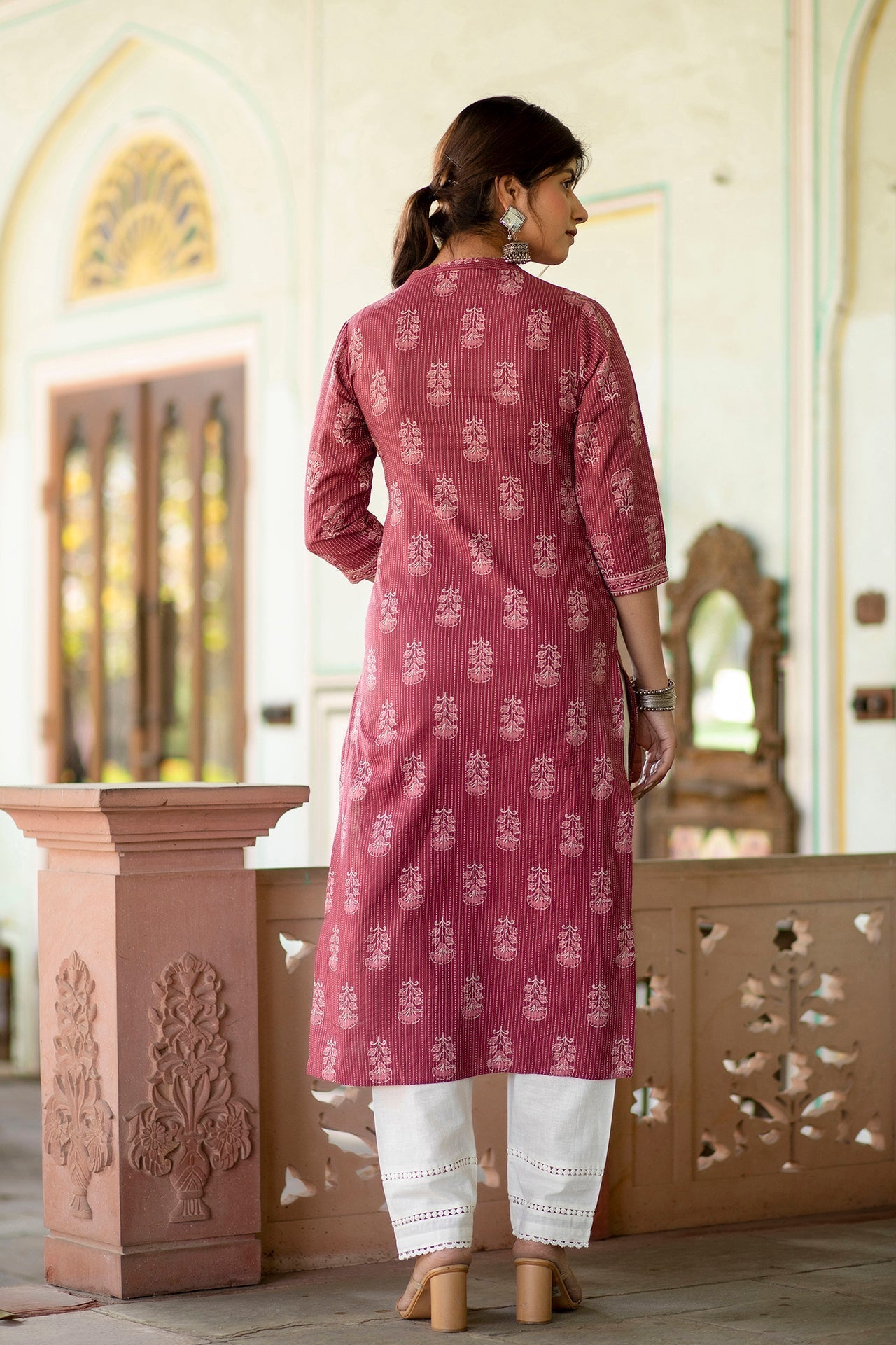 Women Mauve Printed Straight Kurta With White Solid Trouser | LASVINI - Redefining Indian Fashion with Elegance