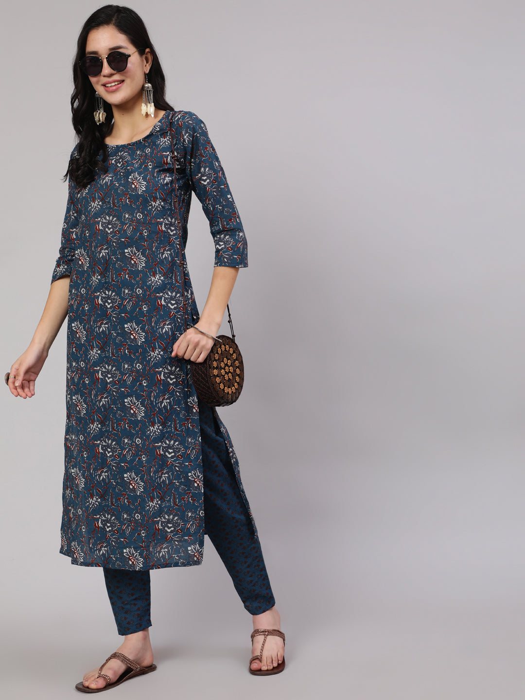Women Blue Floral Printed Kurta With Trouser | LASVINI - Redefining Indian Fashion with Elegance
