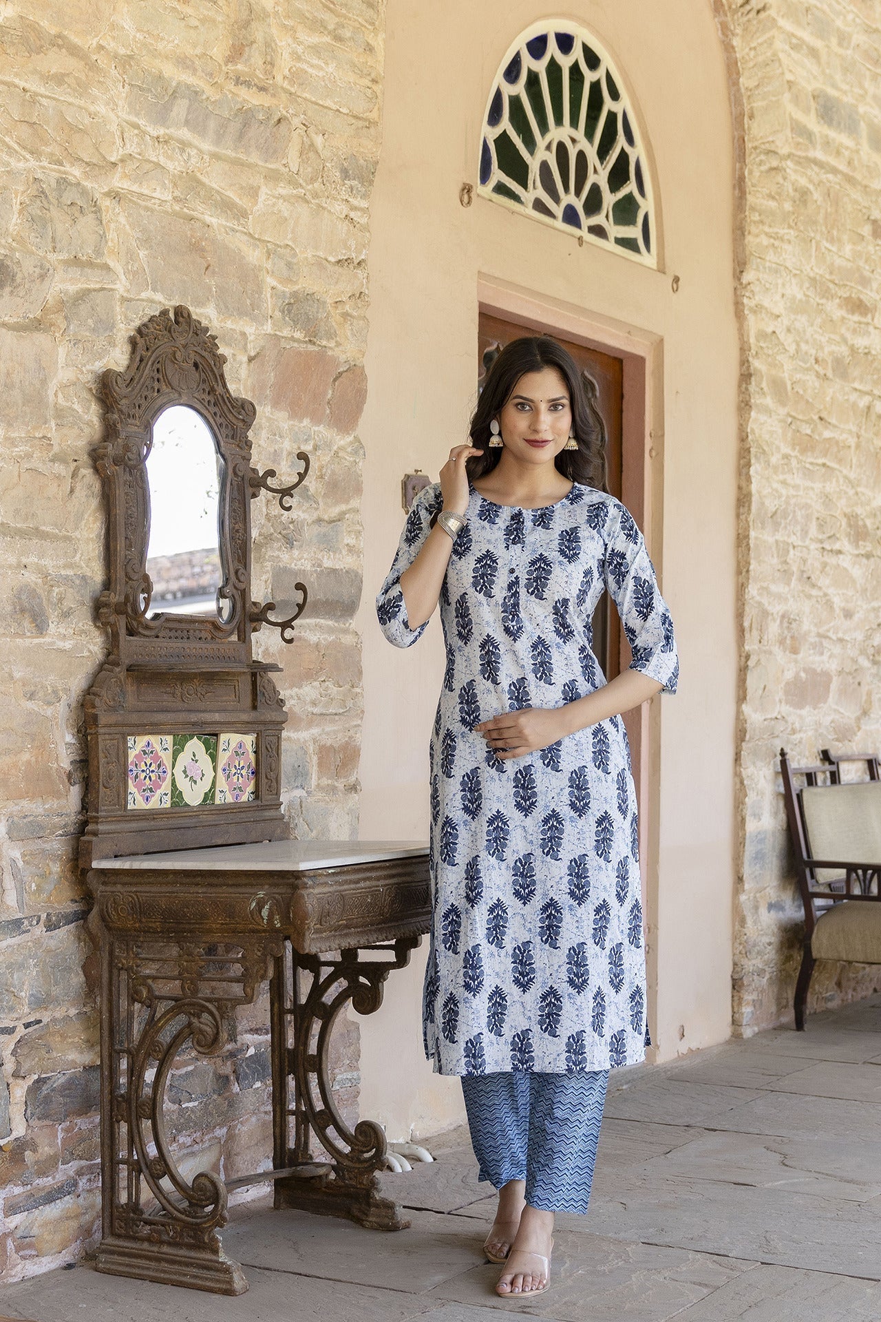 Women Blue Printed Straight Kurta With Trouser | LASVINI - Redefining Indian Fashion with Elegance