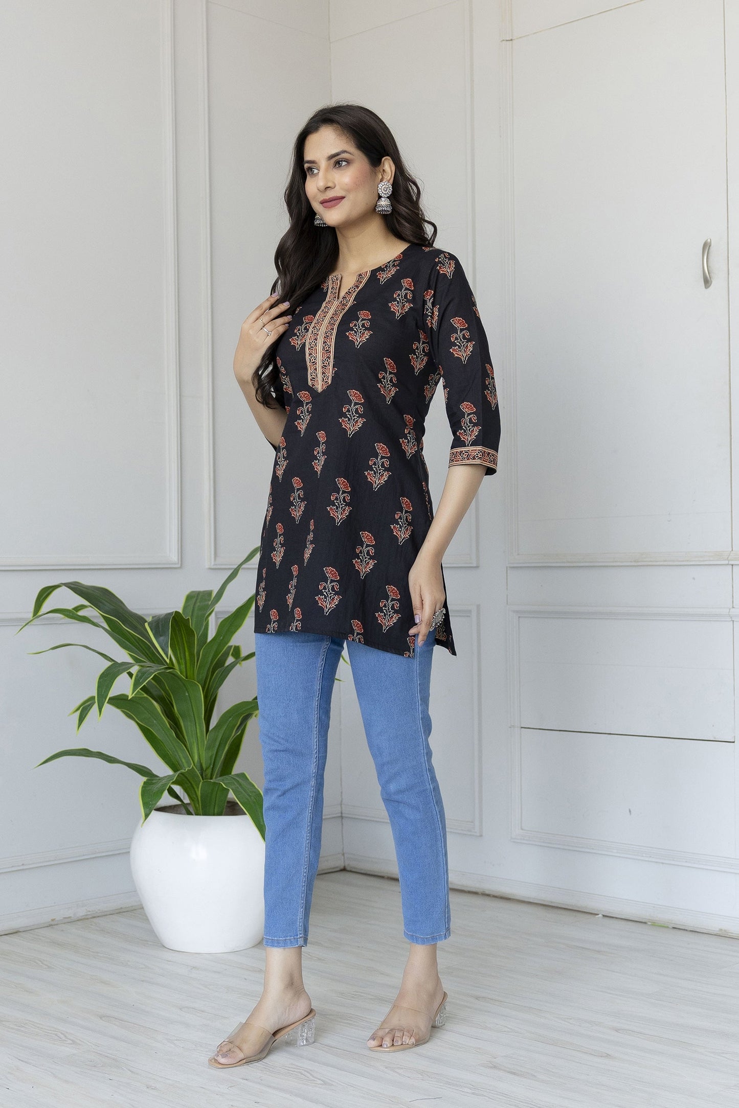 Women Black Straight Tunic With Three Quarter Sleeves | LASVINI - Redefining Indian Fashion with Elegance