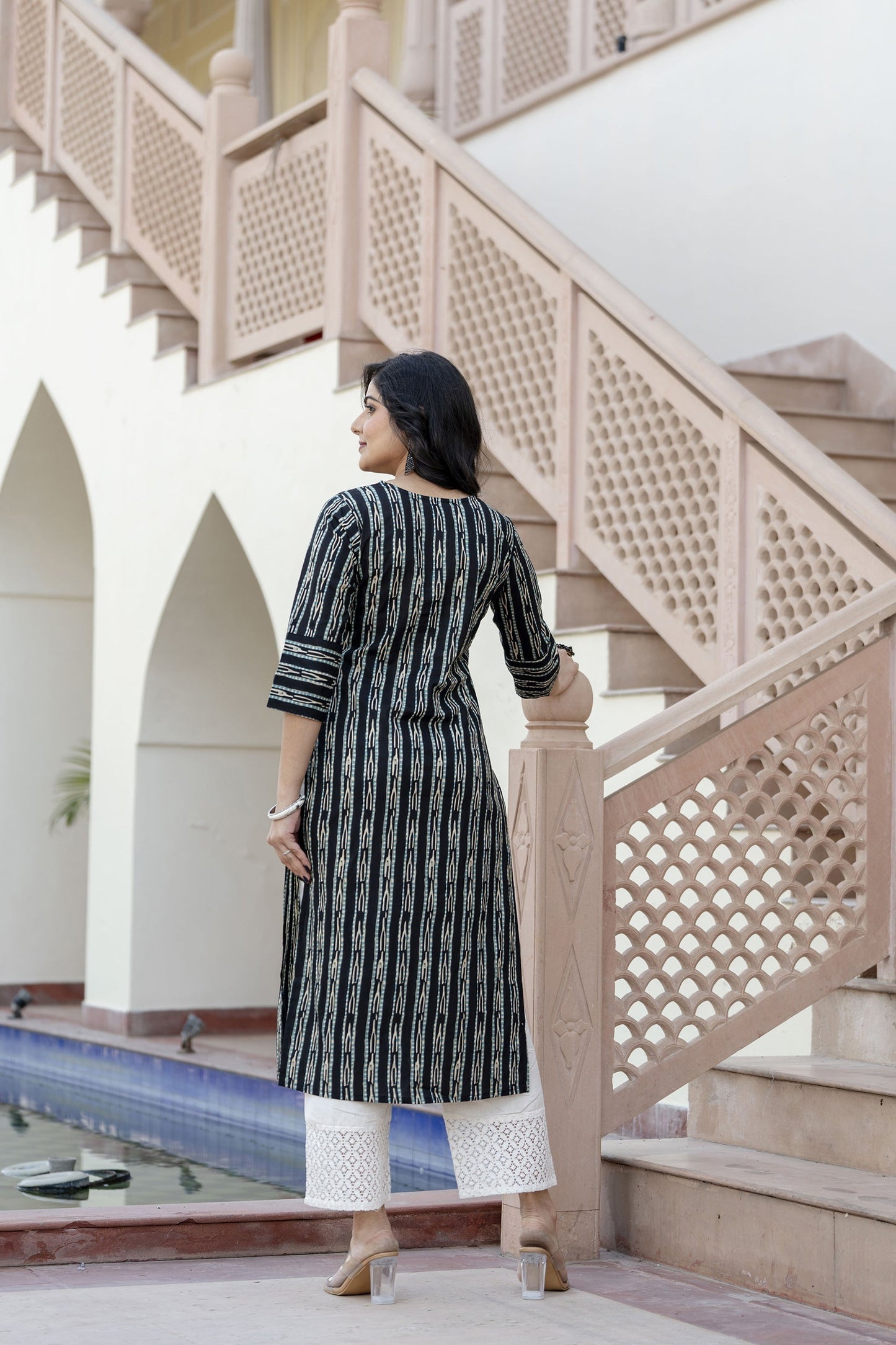 Women Black Ikat Printed Straight V-Neck Kurta | LASVINI - Redefining Indian Fashion with Elegance