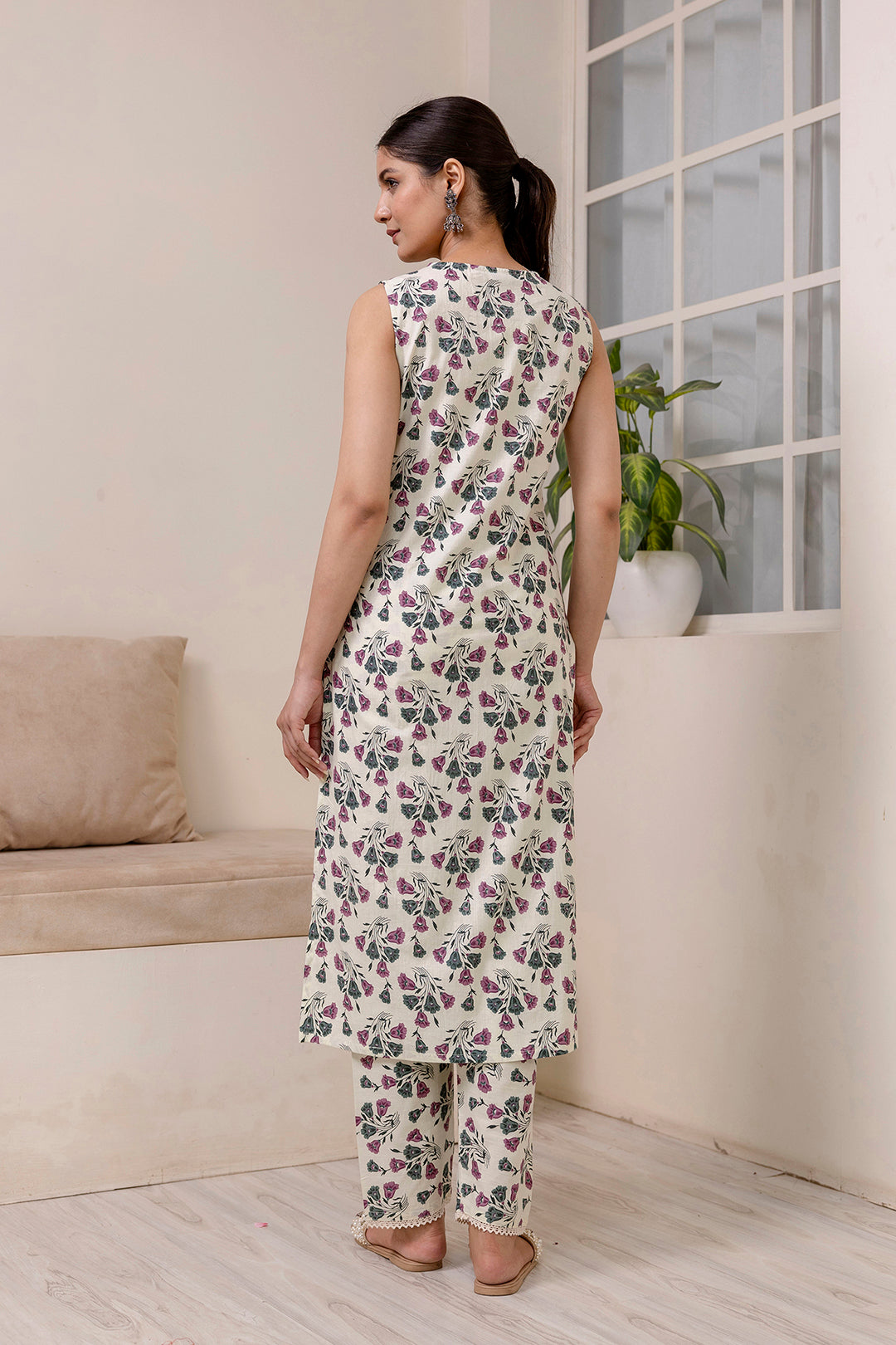 Women Off White Printed Straight Kurta With Trouser | LASVINI - Redefining Indian Fashion with Elegance