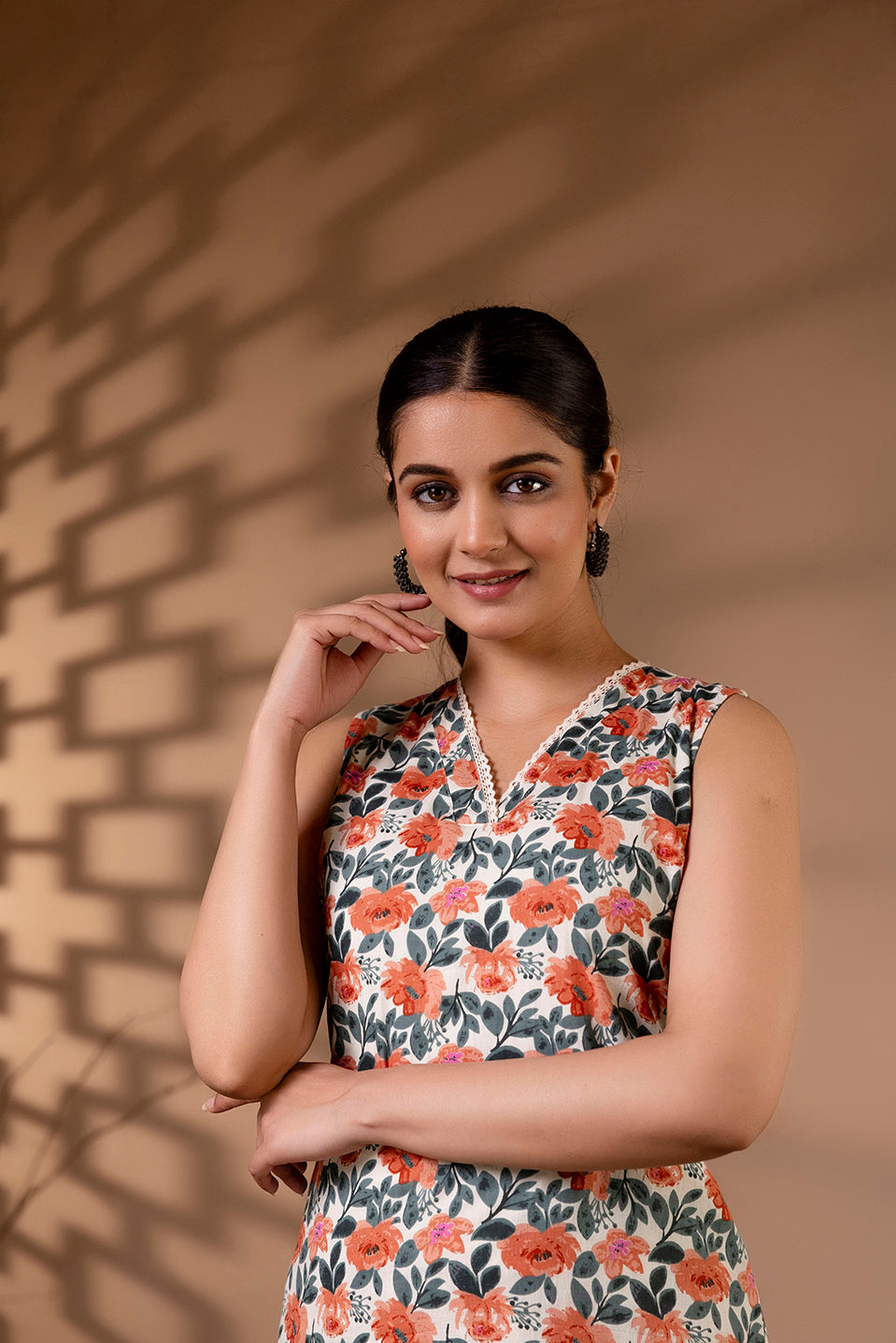 Women Off White Printed Straight Kurta With Trouser | LASVINI - Redefining Indian Fashion with Elegance