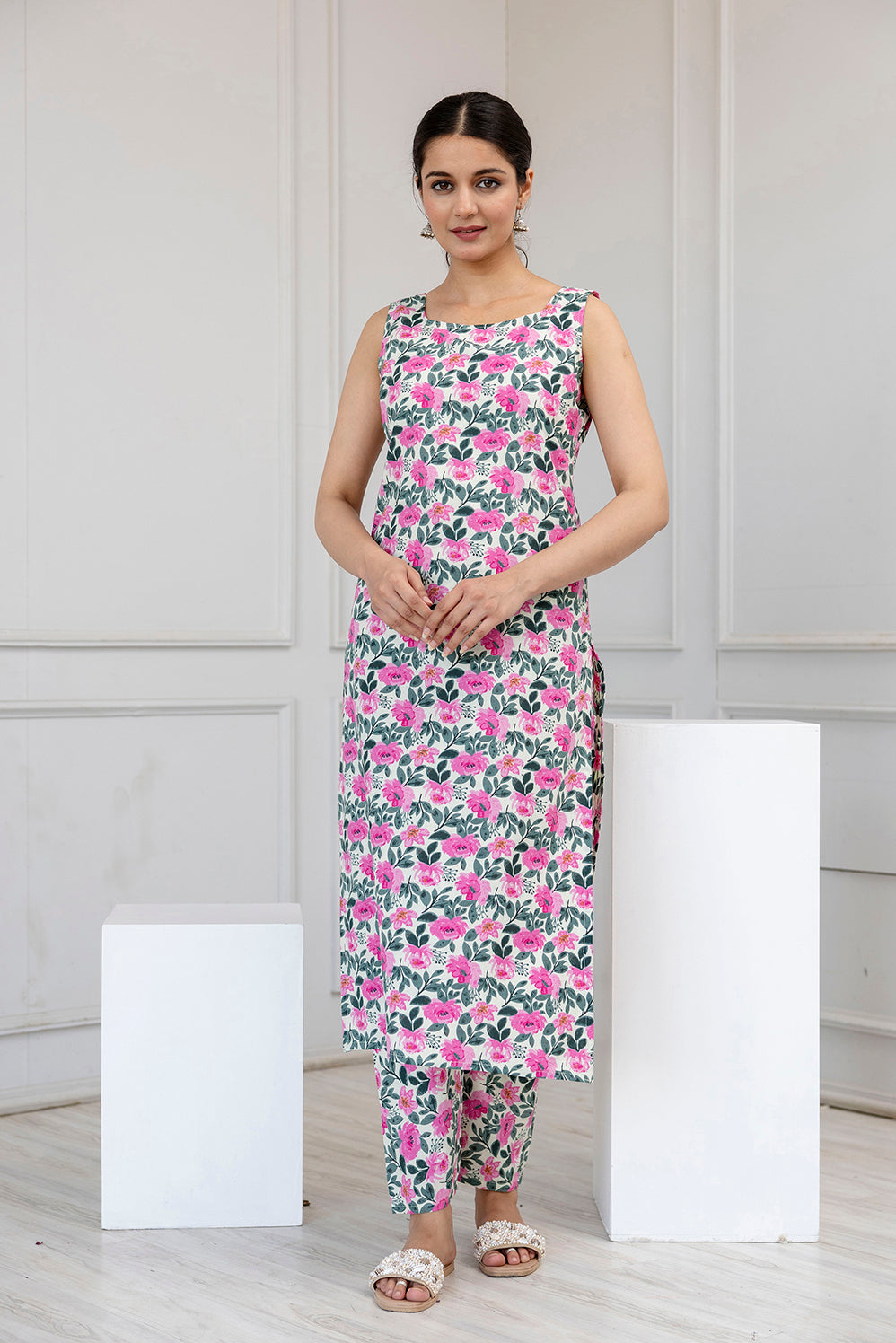 Women Off White And Pink Printed Straight Kurta With Trouser | LASVINI - Redefining Indian Fashion with Elegance