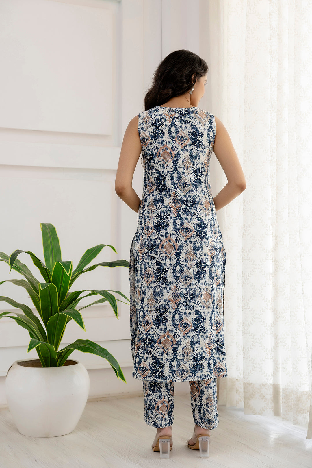 Women Blue And Off White Printed Straight Kurta With Trouser | LASVINI - Redefining Indian Fashion with Elegance
