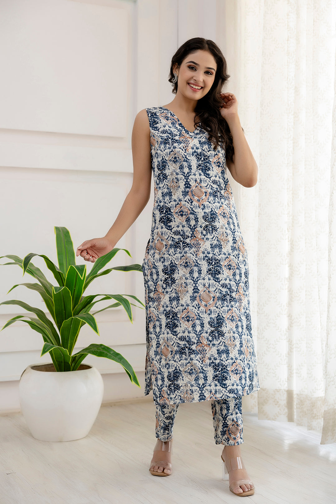 Women Blue And Off White Printed Straight Kurta With Trouser | LASVINI - Redefining Indian Fashion with Elegance