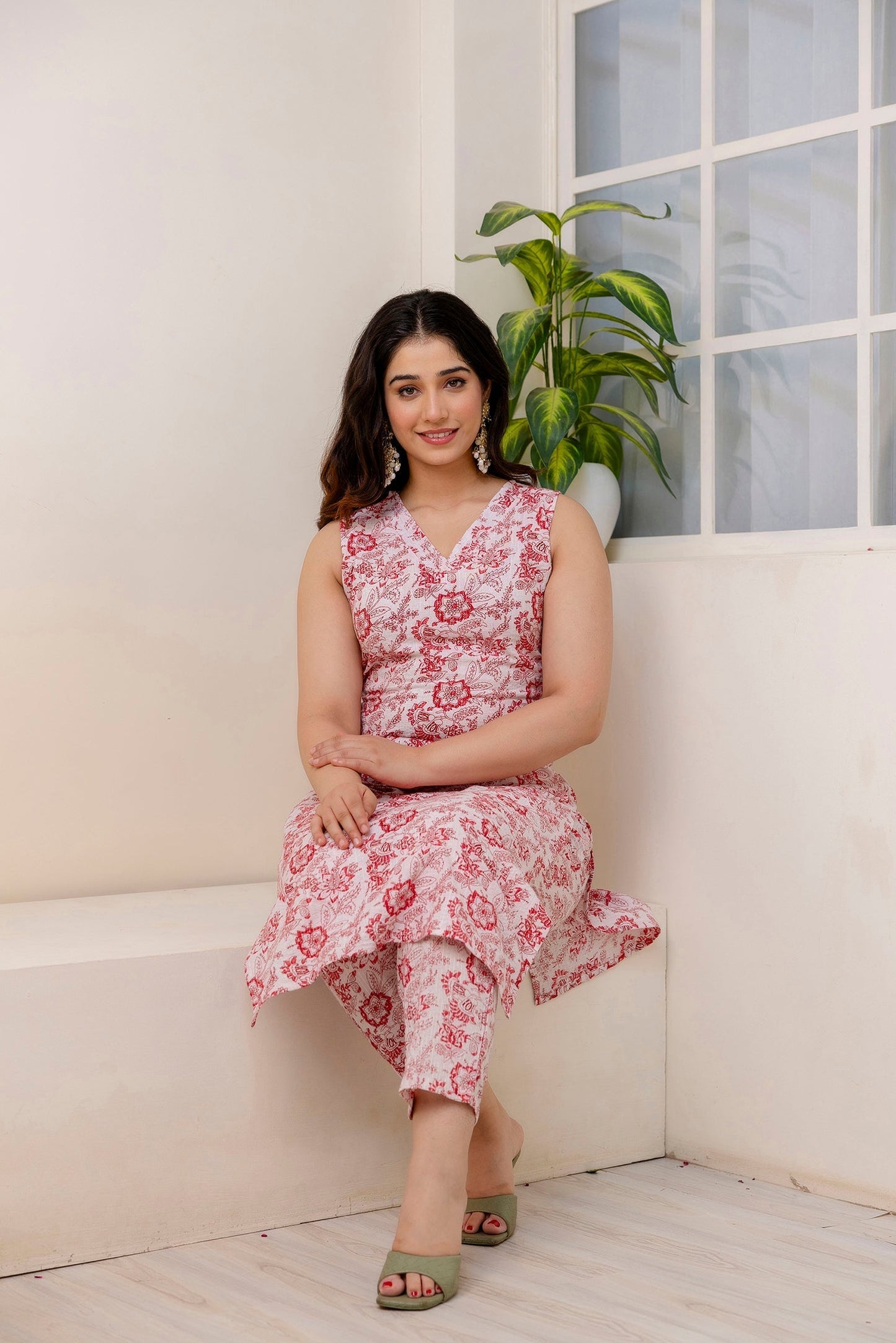 Women Off White Color Printed Straight Kurta With Trouser | LASVINI - Redefining Indian Fashion with Elegance