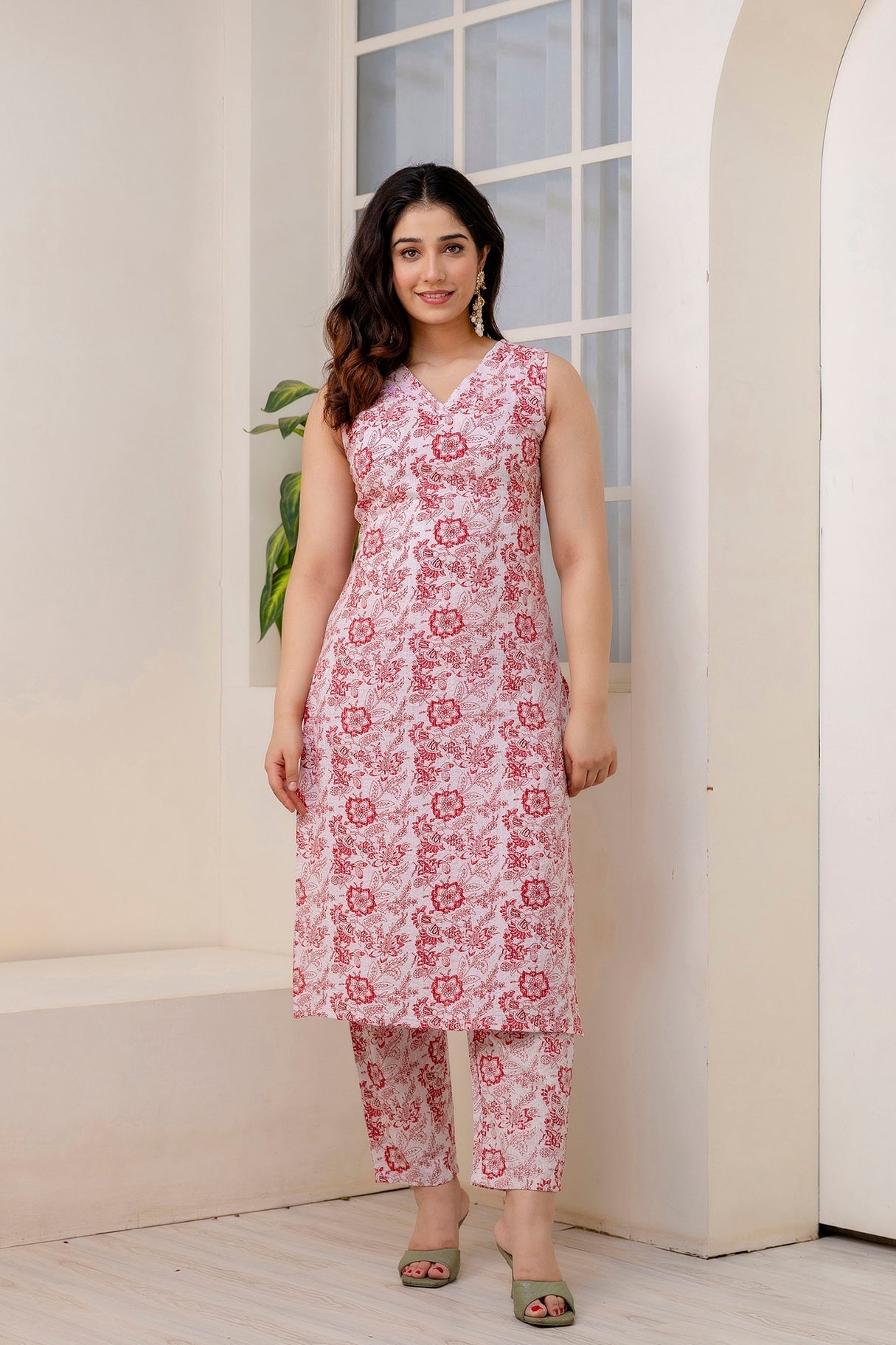 Women Off White Color Printed Straight Kurta With Trouser | LASVINI - Redefining Indian Fashion with Elegance