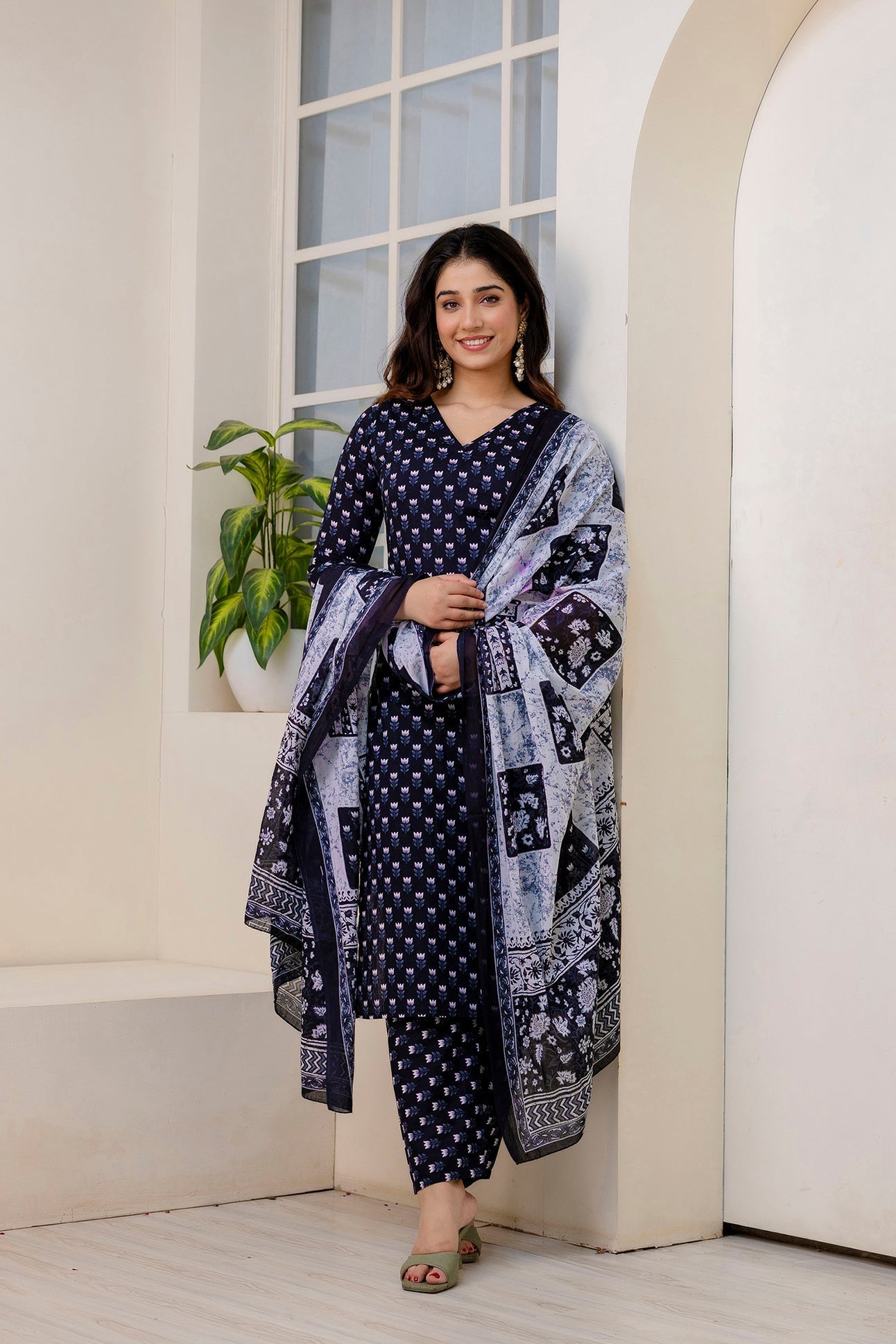 Women Black Ethnic Printed Kurta And Trouser With Dupatta | LASVINI - Redefining Indian Fashion with Elegance