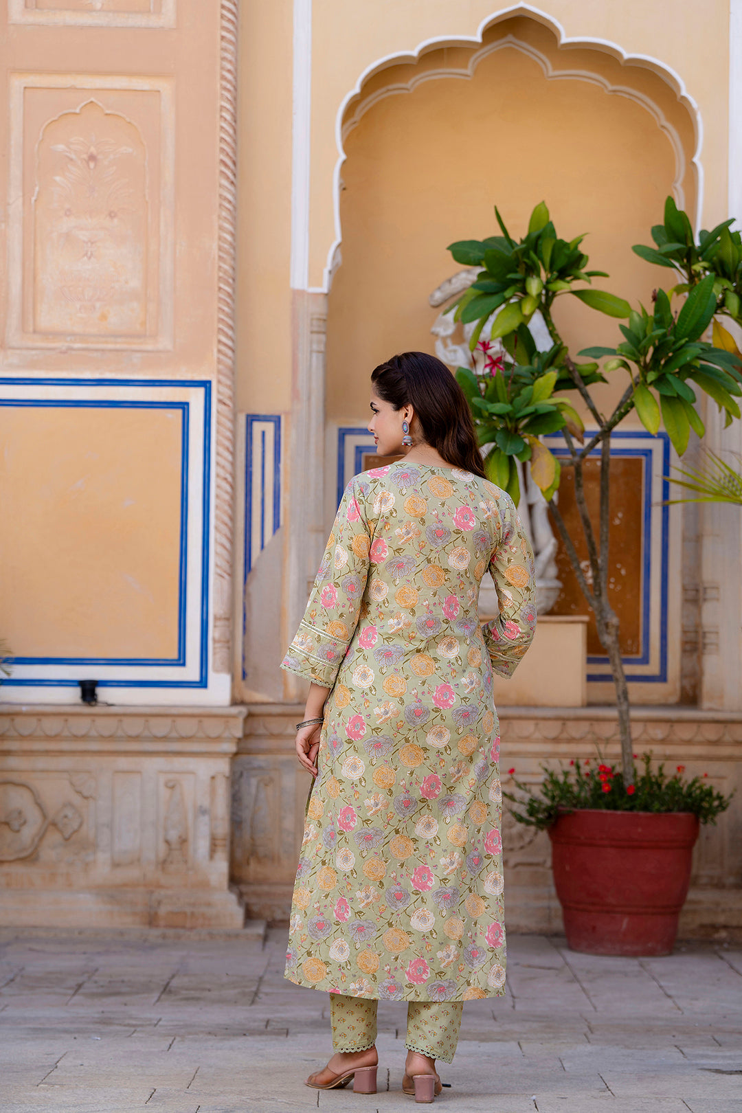 Women Green Printed Straight Kurta And Trouser With Dupatta | LASVINI - Redefining Indian Fashion with Elegance