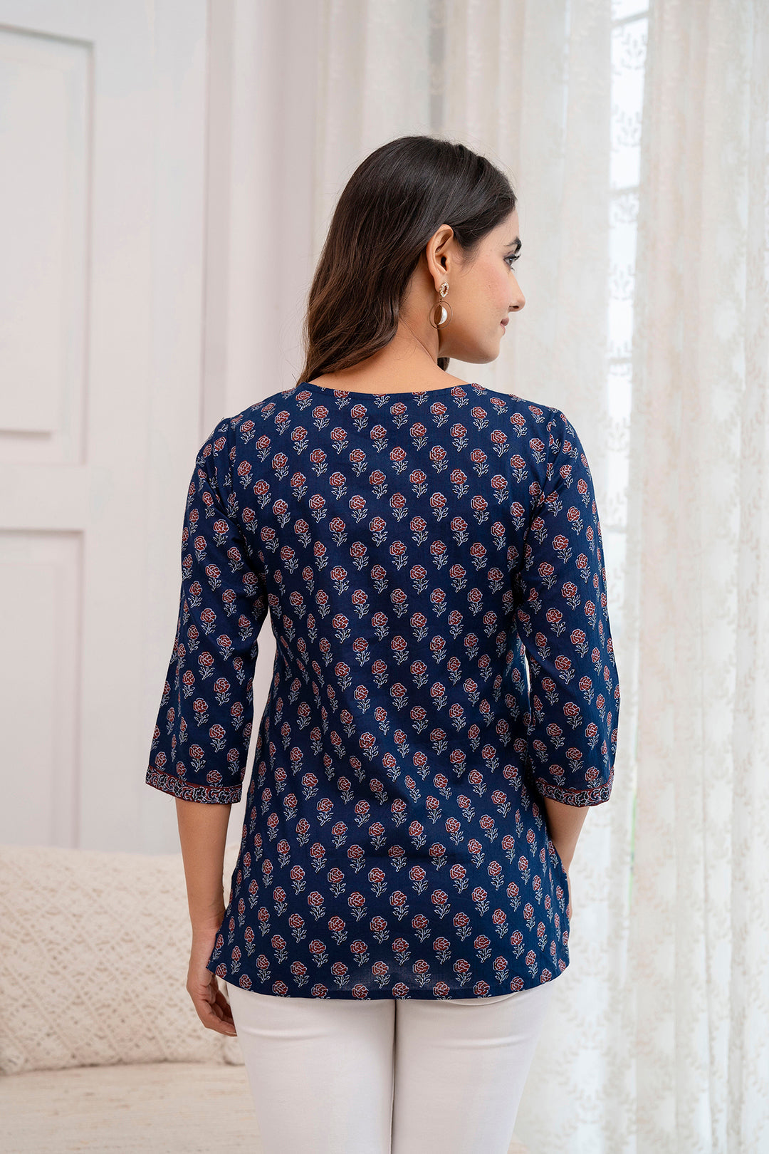 Women Blue Printed Straight Tunic | LASVINI - Redefining Indian Fashion with Elegance