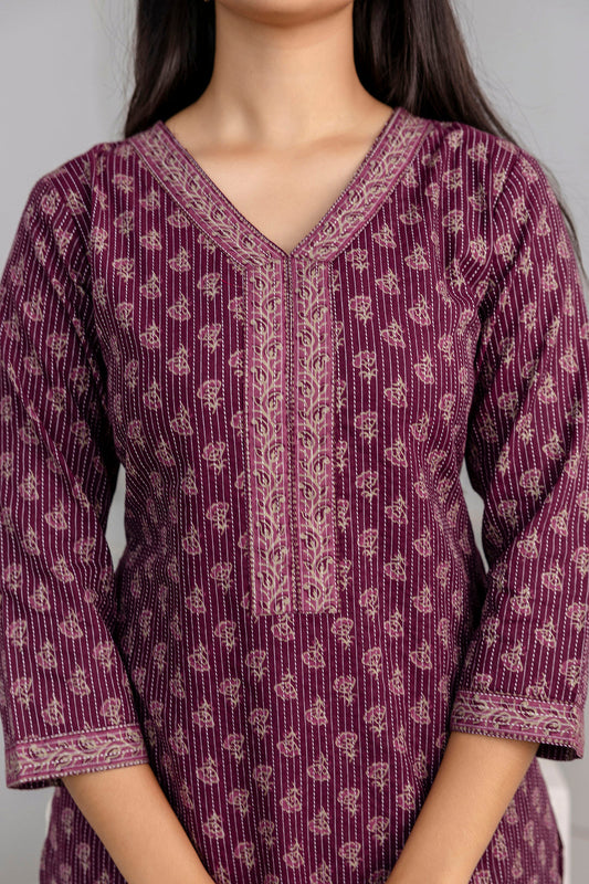 Burgundy Printed Straight Kurta With Three Quarter Sleeves | LASVINI - Redefining Indian Fashion with Elegance