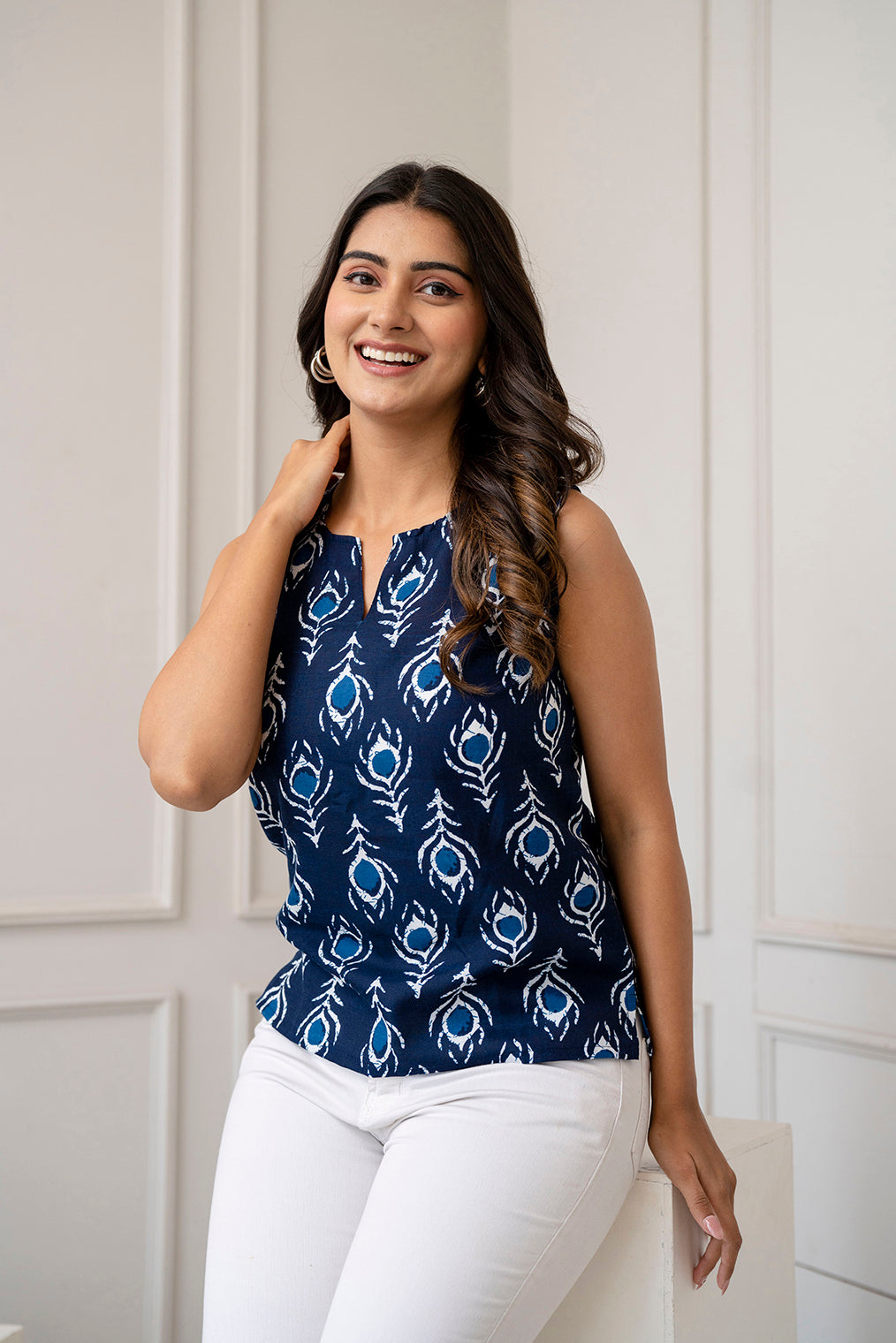 Women Navy Blue Printed Straight Tunic | LASVINI - Redefining Indian Fashion with Elegance