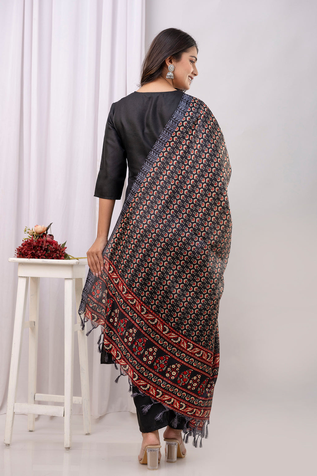 Black Straight Kurta Set With Printed Dupatta for Women | LASVINI - Redefining Indian Fashion with Elegance