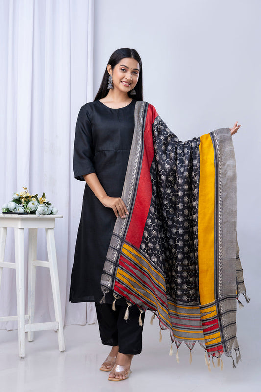 Black Straight Kurta Set With Printed Dupatta for Women | LASVINI - Redefining Indian Fashion with Elegance