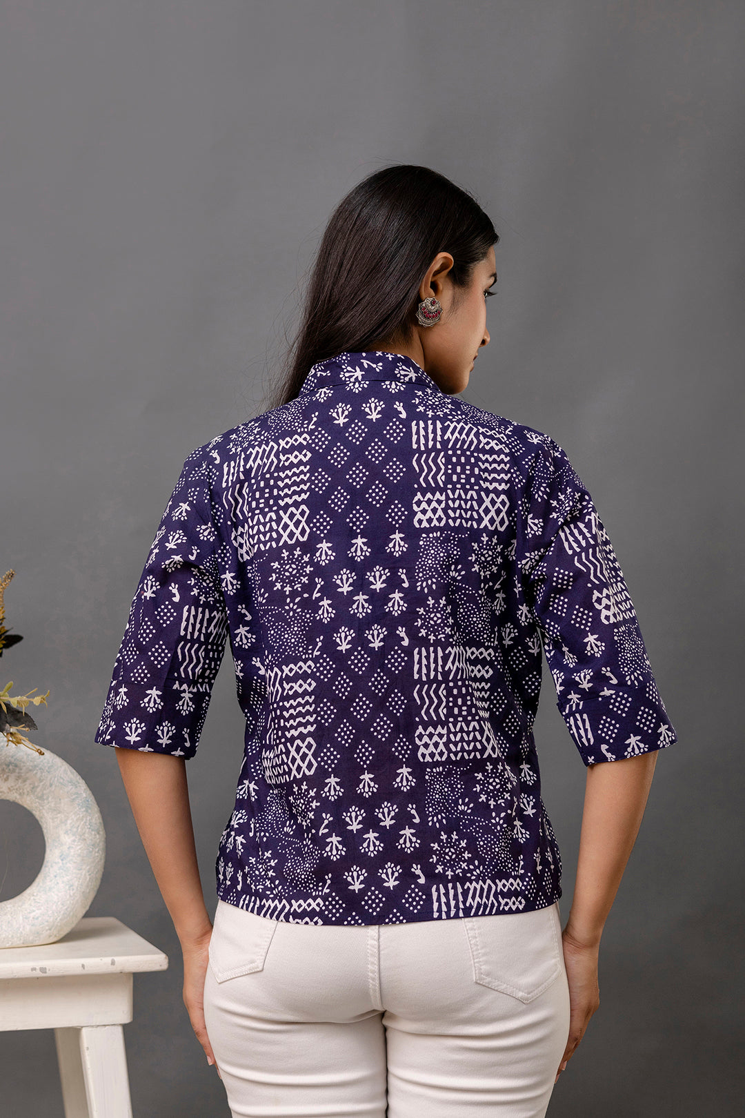 Women Navy Blue Printed Straight Tunic | LASVINI - Redefining Indian Fashion with Elegance