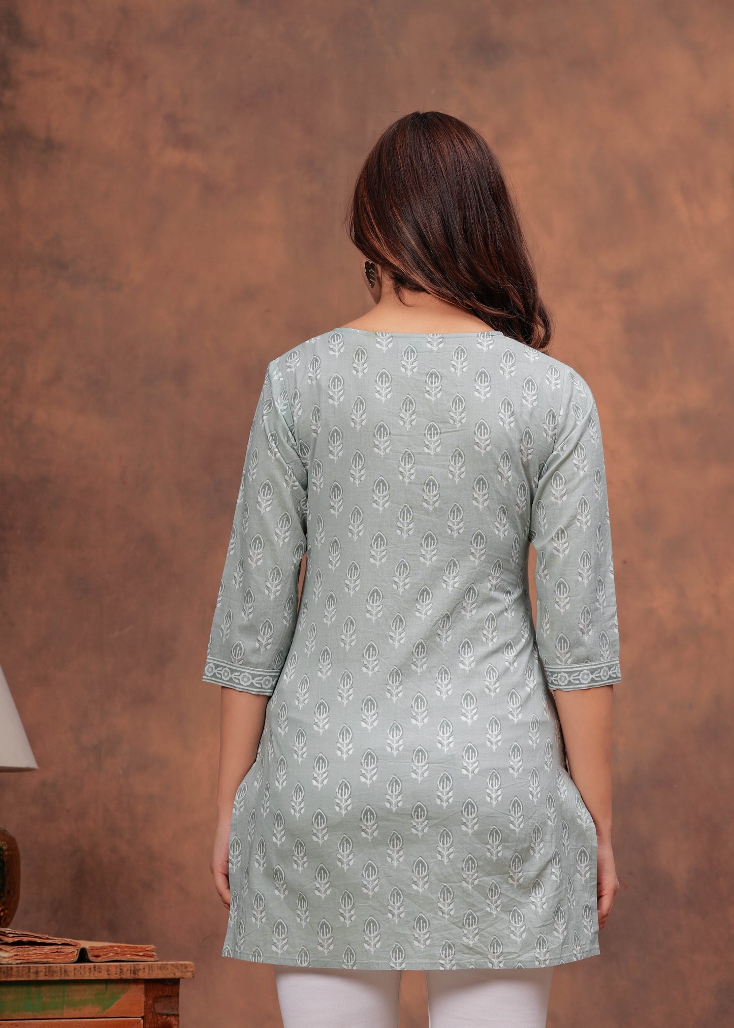 Women Green Printed Straight Tunic | LASVINI - Redefining Indian Fashion with Elegance
