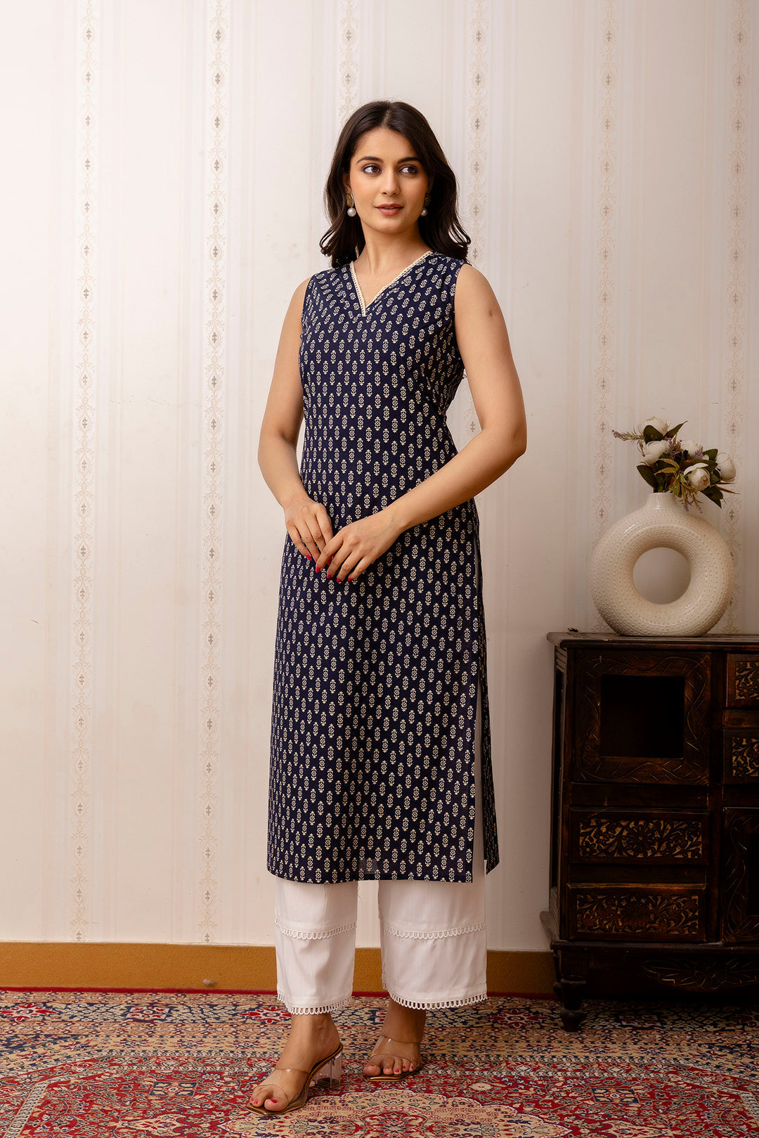 Women Navy Blue Printed Straight Shoulder Straps Kurta | LASVINI - Redefining Indian Fashion with Elegance