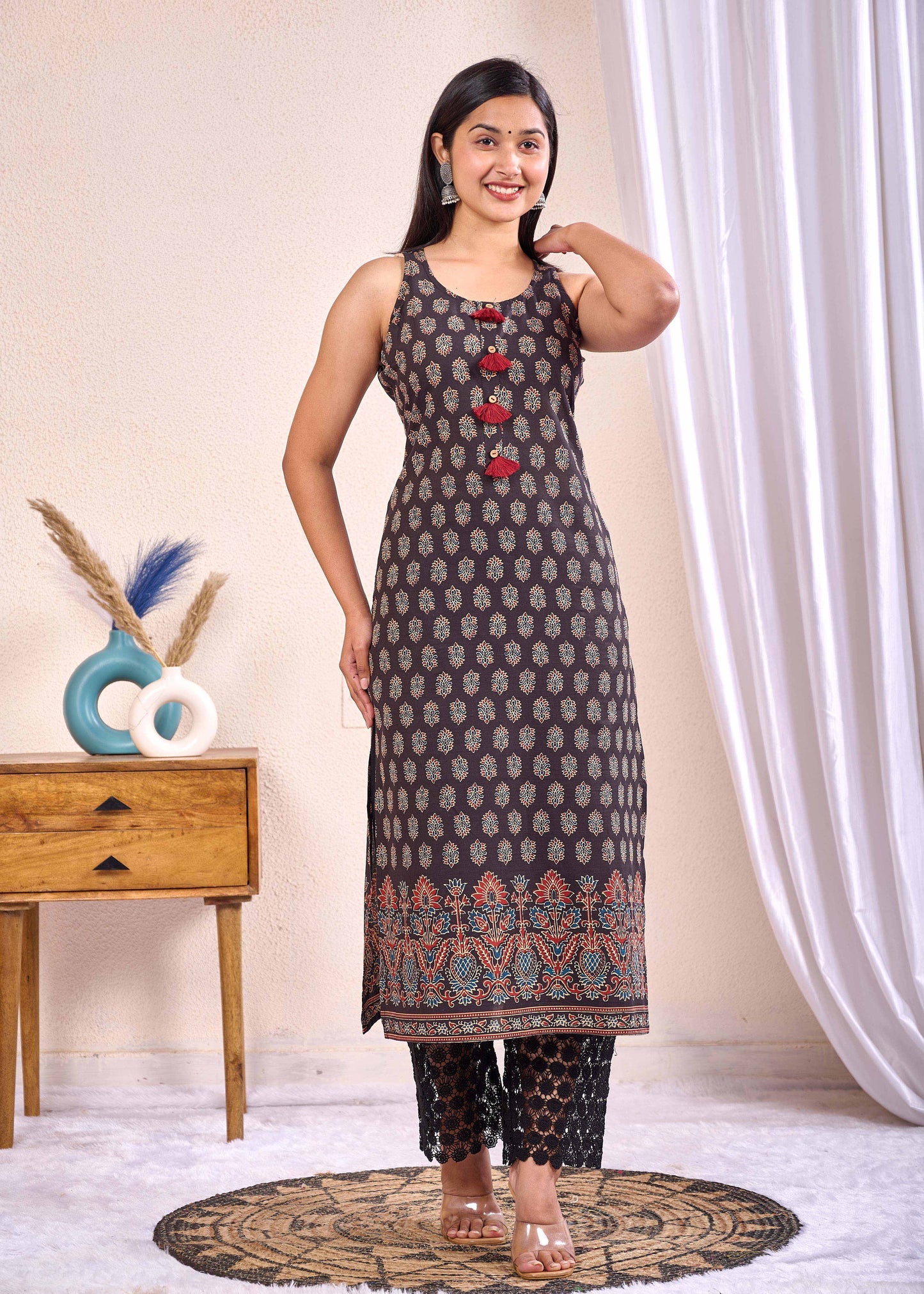 Women Black Printed Straight Sleeveless Kurta | LASVINI - Redefining Indian Fashion with Elegance