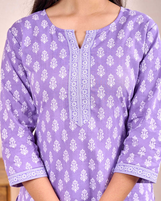 Women Lavender Printed Straight Tunic | LASVINI - Redefining Indian Fashion with Elegance