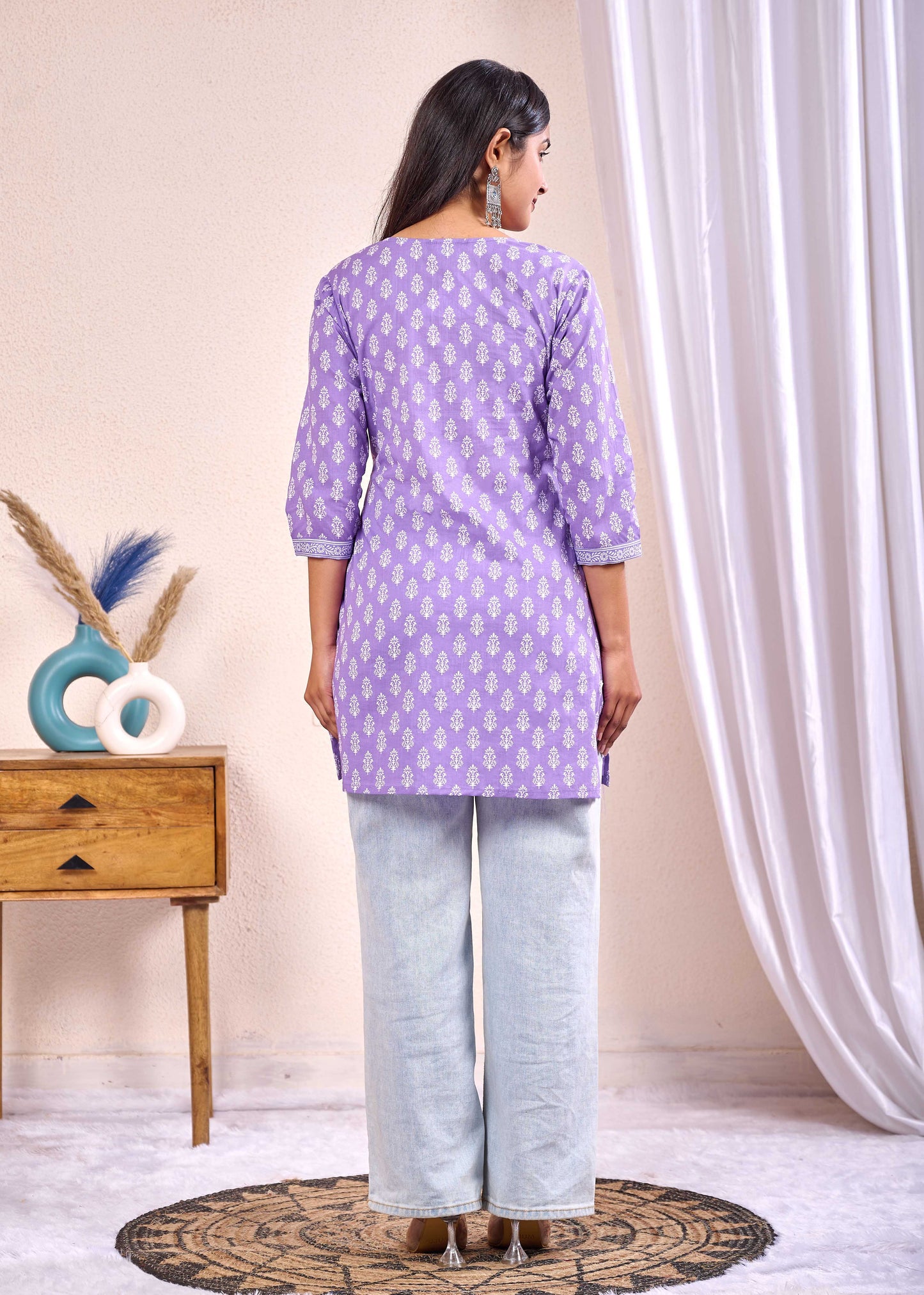 Women Lavender Printed Straight Tunic | LASVINI - Redefining Indian Fashion with Elegance