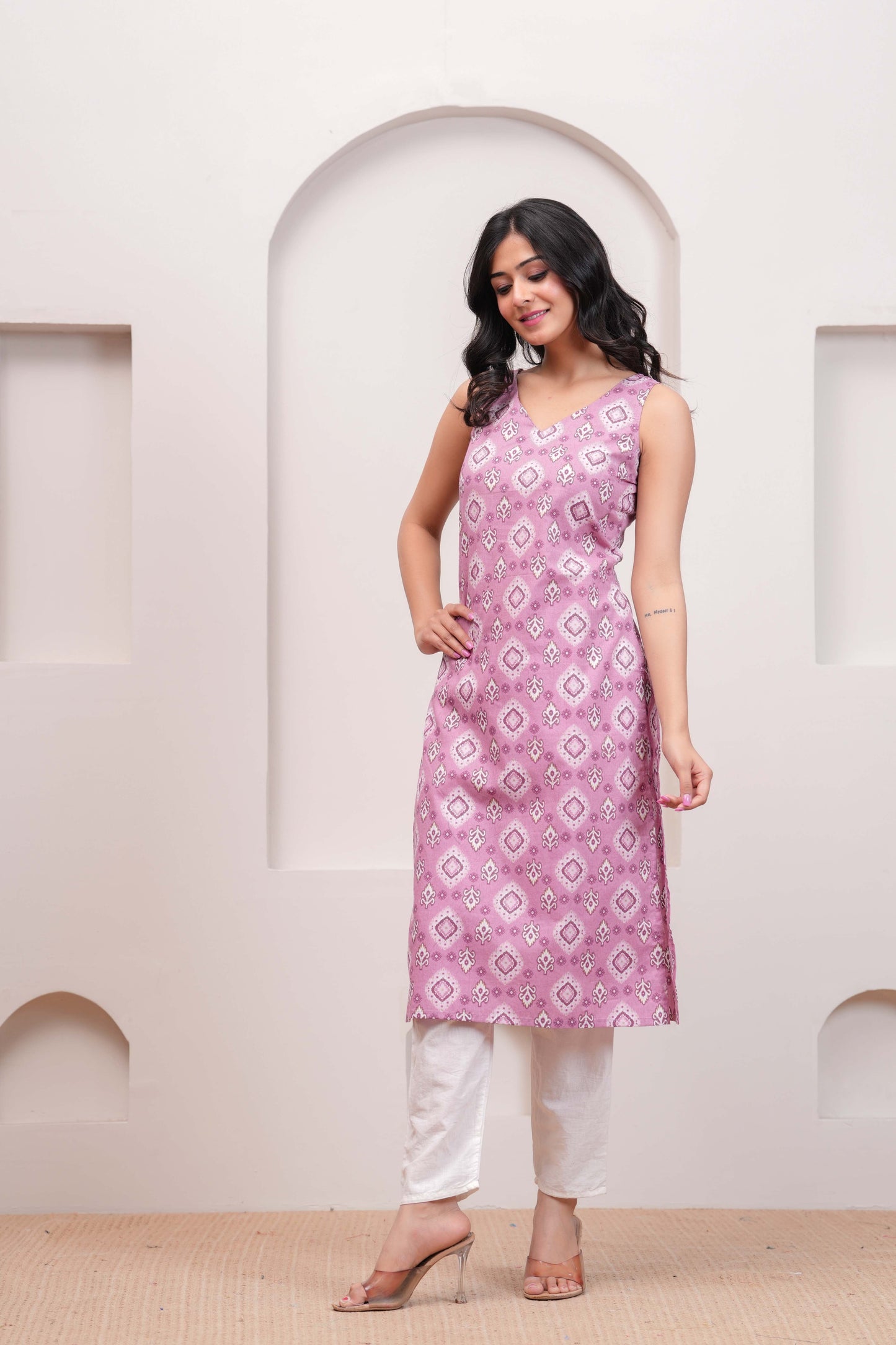 Mauve Printed Straight Sleeveless Kurta for Women | LASVINI - Redefining Indian Fashion with Elegance