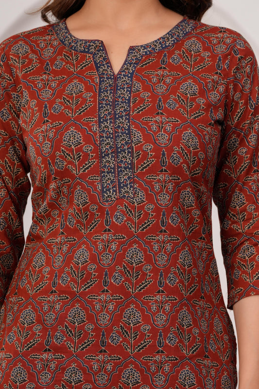 Women Maroon Printed Straight Tunic | LASVINI - Redefining Indian Fashion with Elegance