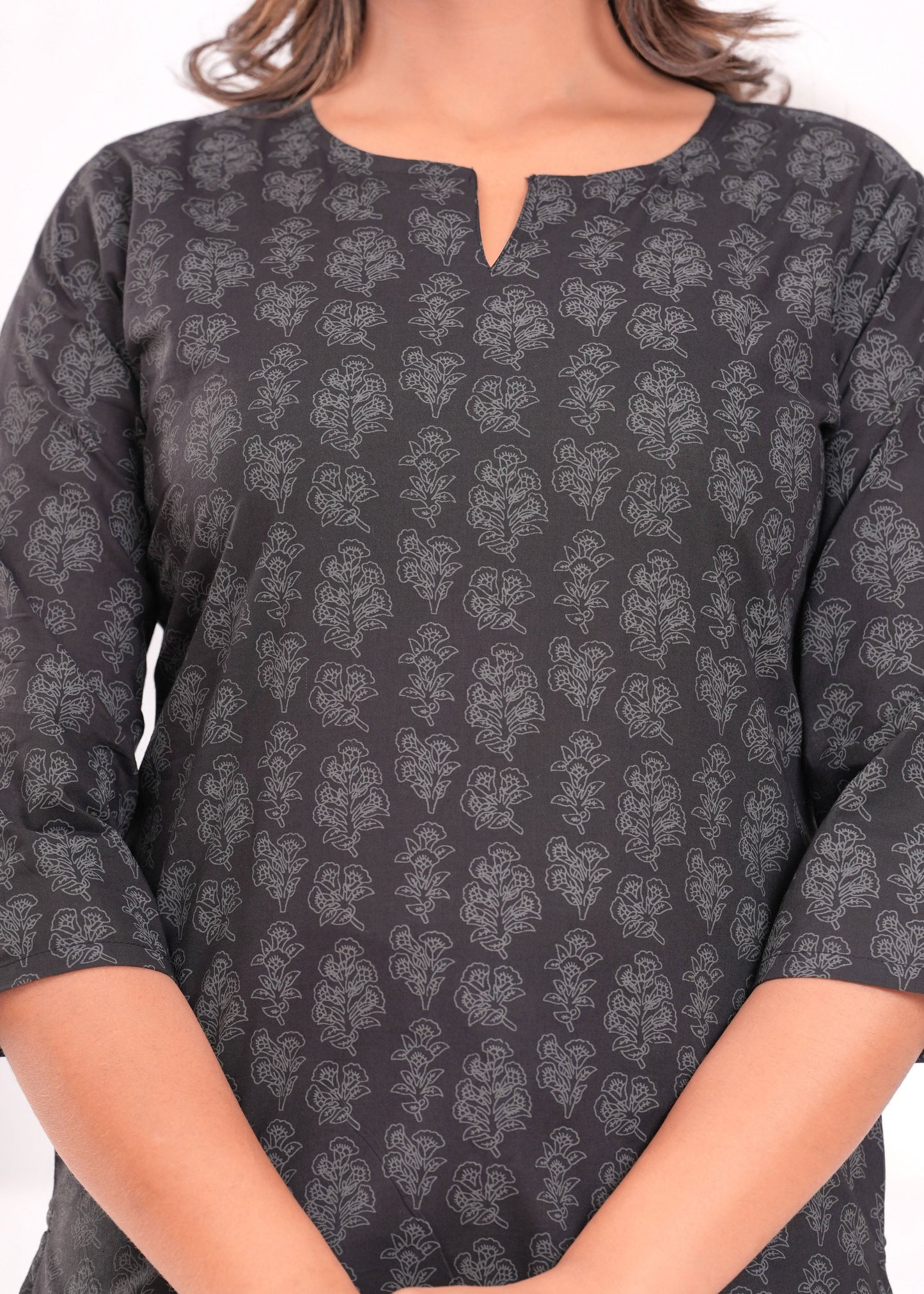 Black Floral Printed Tunic for Women | LASVINI - Redefining Indian Fashion with Elegance