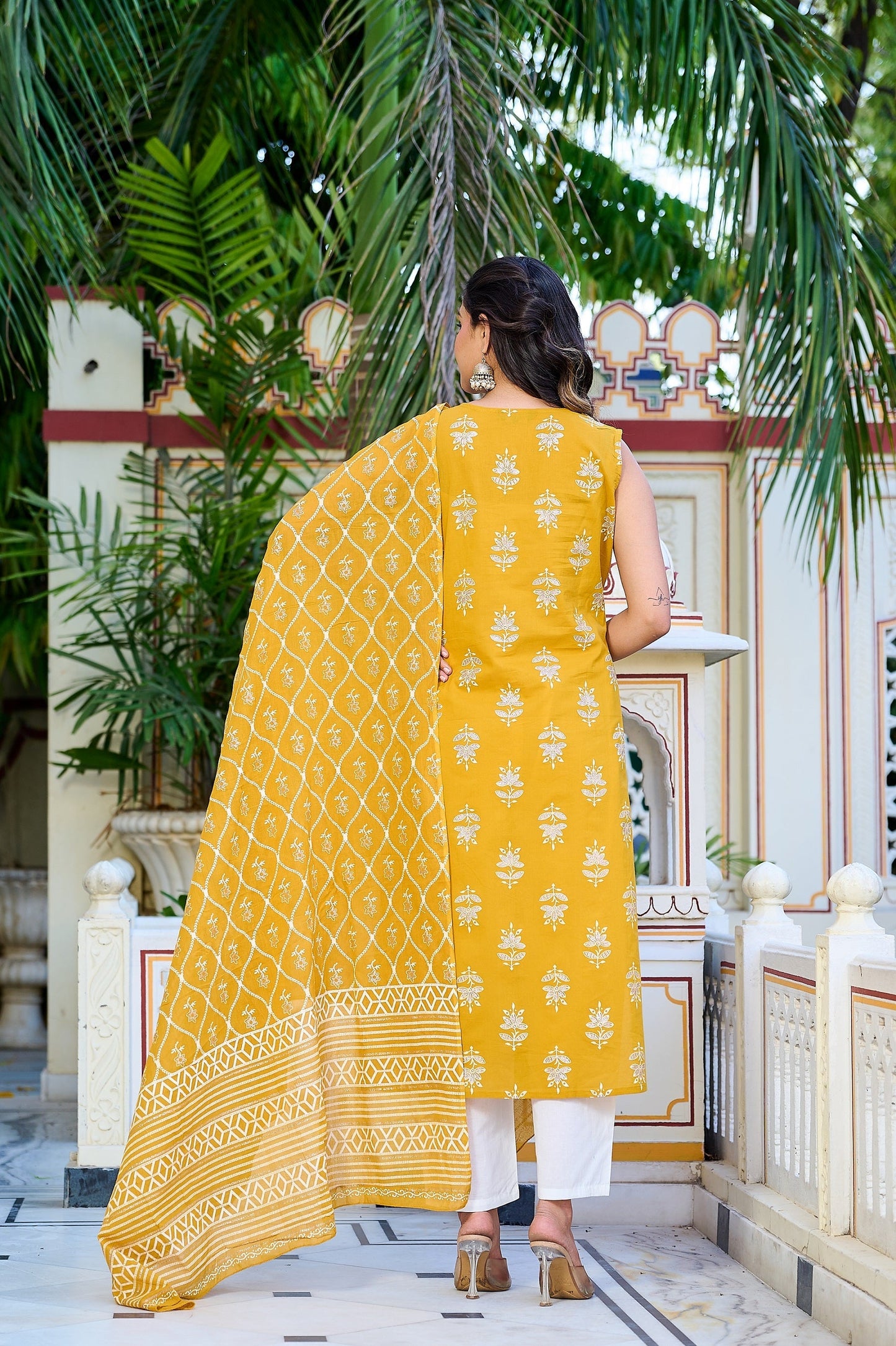 Yellow Sleeveless Kurta Set with Dupatta | LASVINI - Redefining Indian Fashion with Elegance