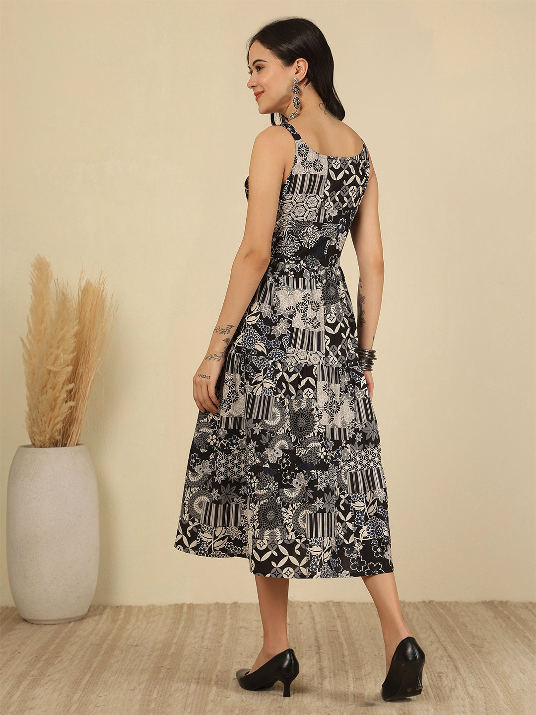 Black Printed Dress for Women | LASVINI - Redefining Indian Fashion with Elegance