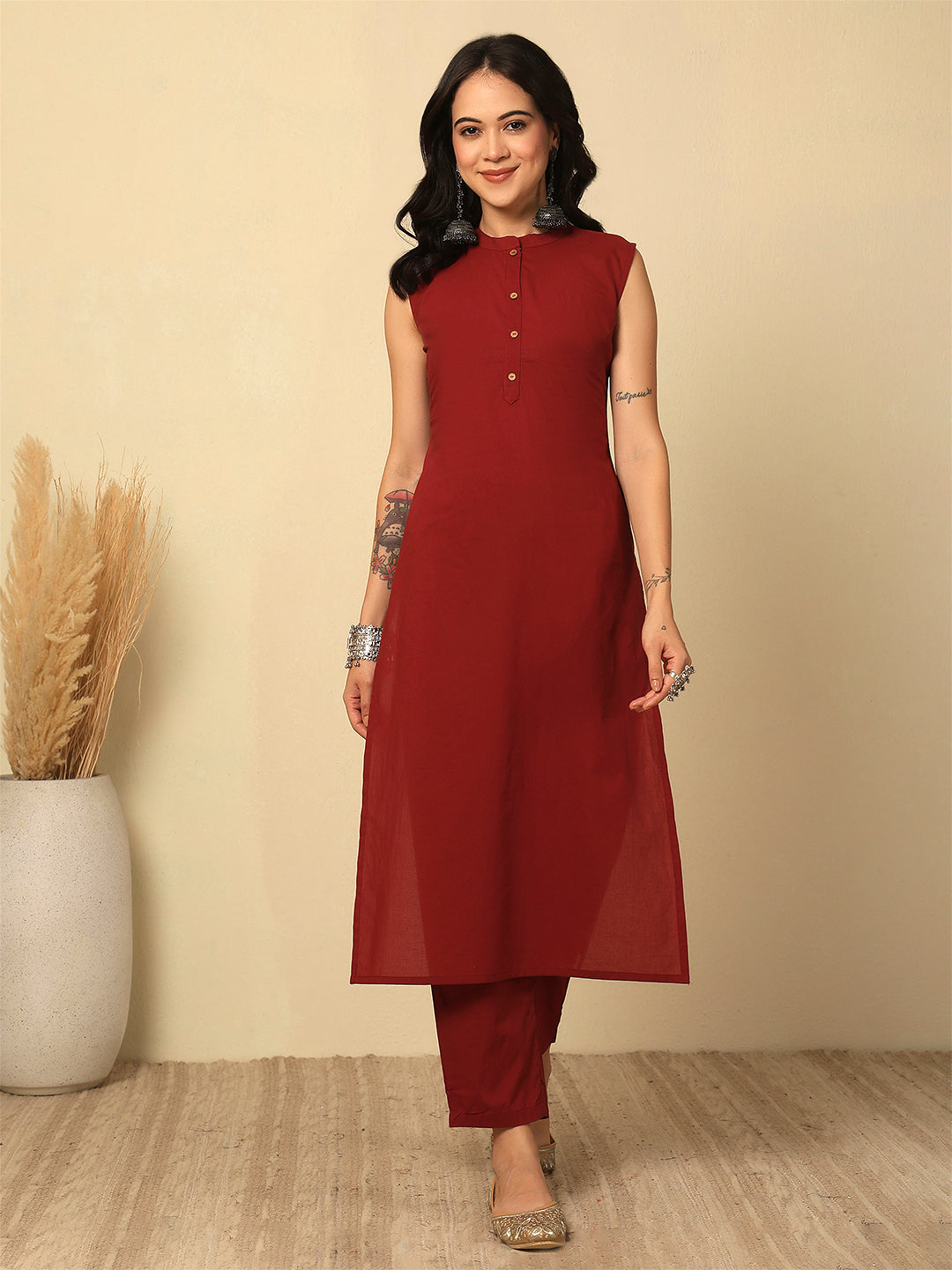 Marron Solid Kurta Set for Women | LASVINI - Redefining Indian Fashion with Elegance