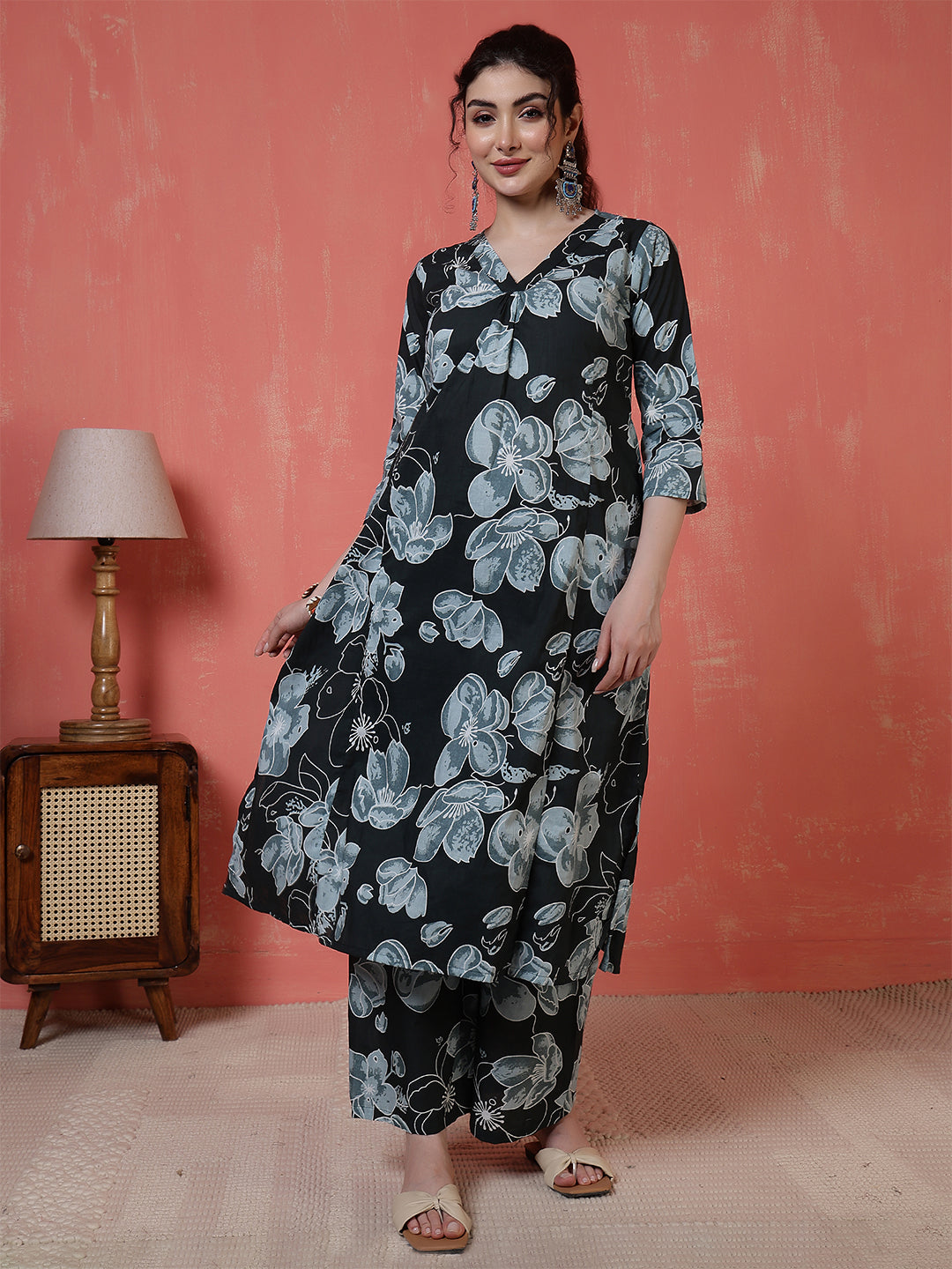 Black Floral Printed Co-Ord Set for Women | LASVINI - Redefining Indian Fashion with Elegance