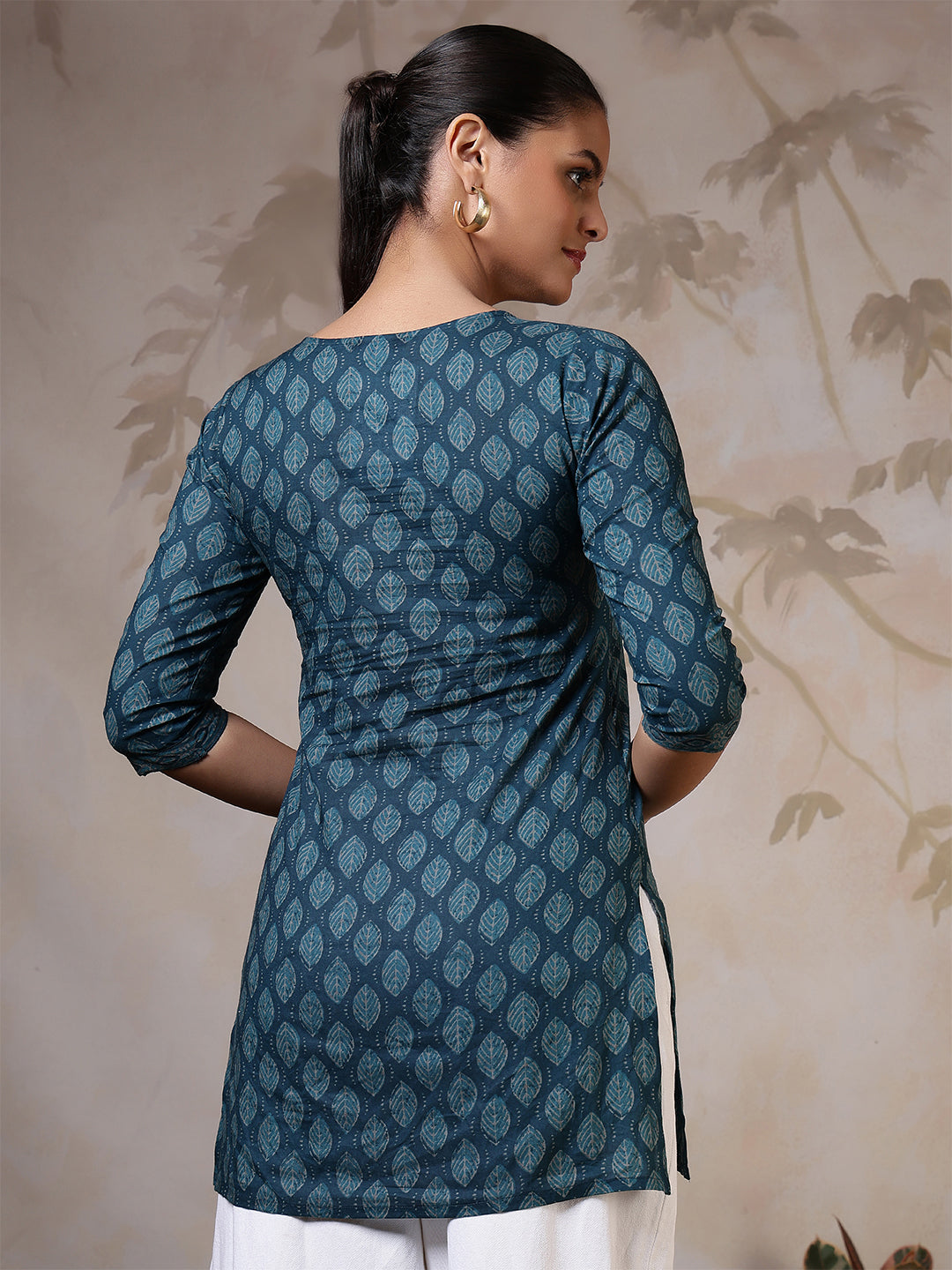 Women Teal Blue Printed Straight Tunic | LASVINI - Redefining Indian Fashion with Elegance