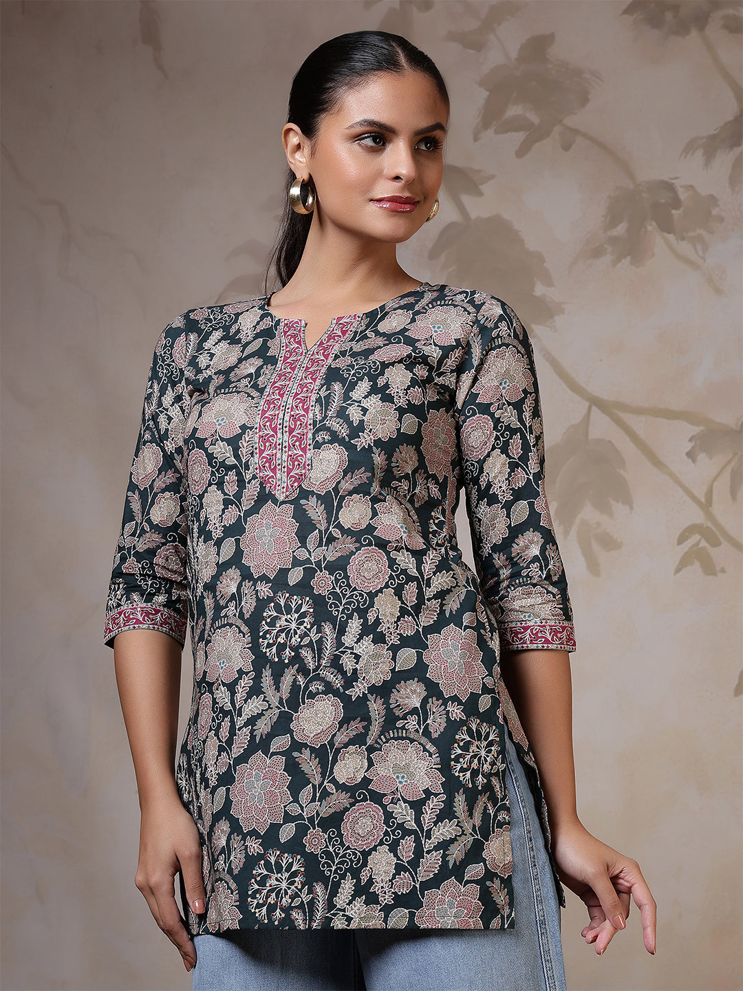 Women Green Printed Straight Tunic | LASVINI - Redefining Indian Fashion with Elegance