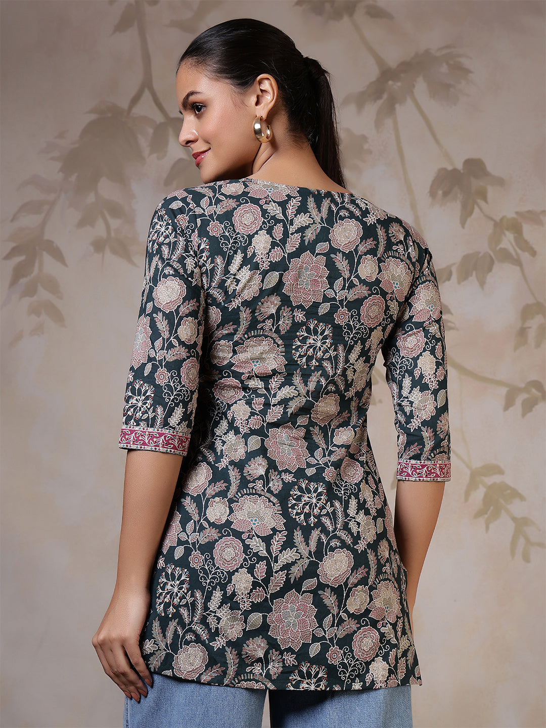 Women Green Printed Straight Tunic | LASVINI - Redefining Indian Fashion with Elegance