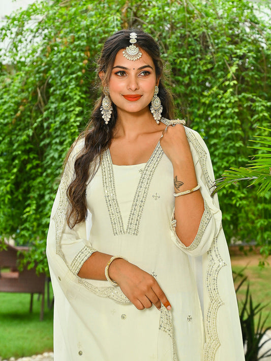 Off White Embroidered Kurta Set | LASVINI - Redefining Indian Fashion with Elegance
