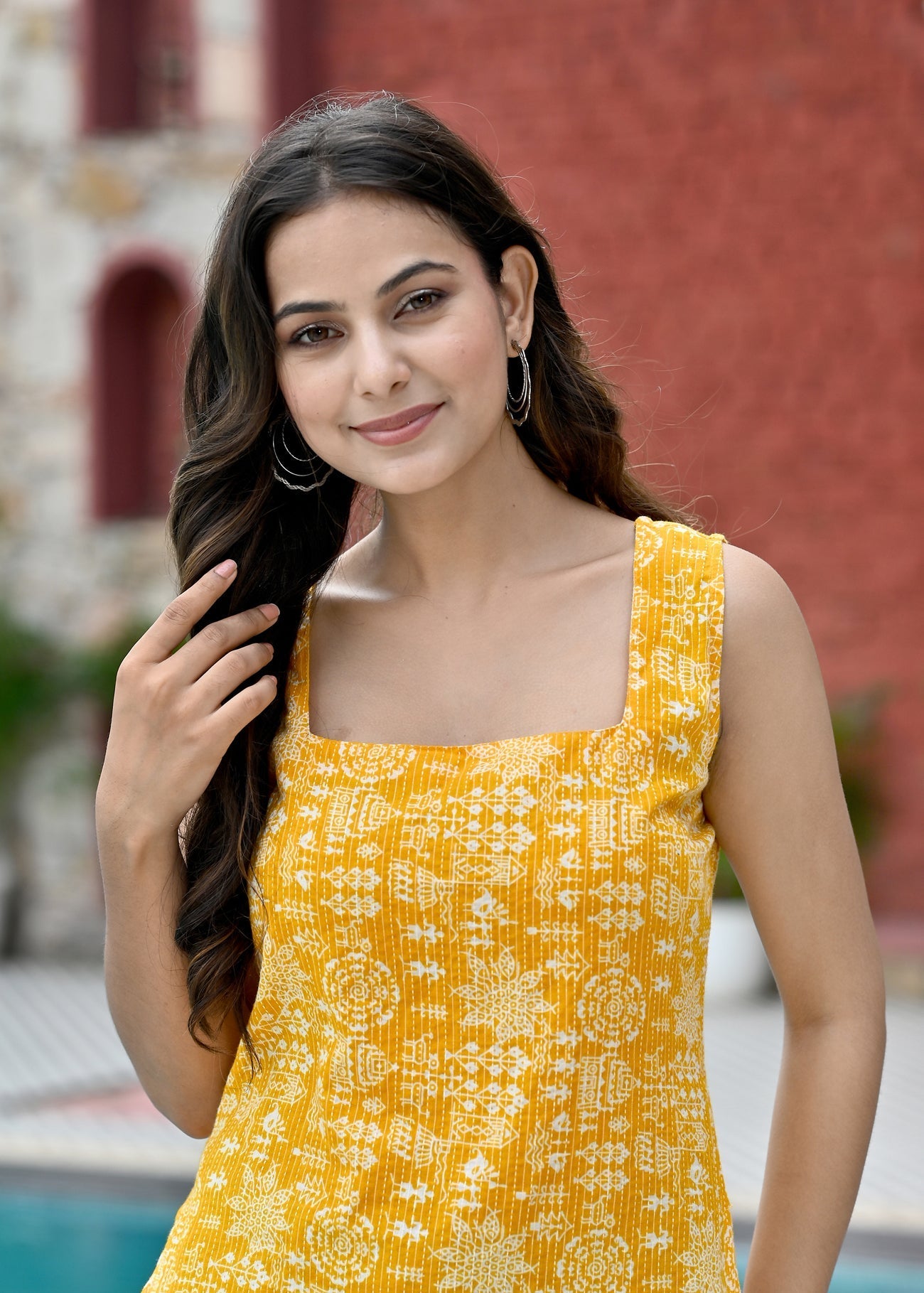 Women Yellow Printed Straight Sleeveless Kurta | LASVINI - Redefining Indian Fashion with Elegance
