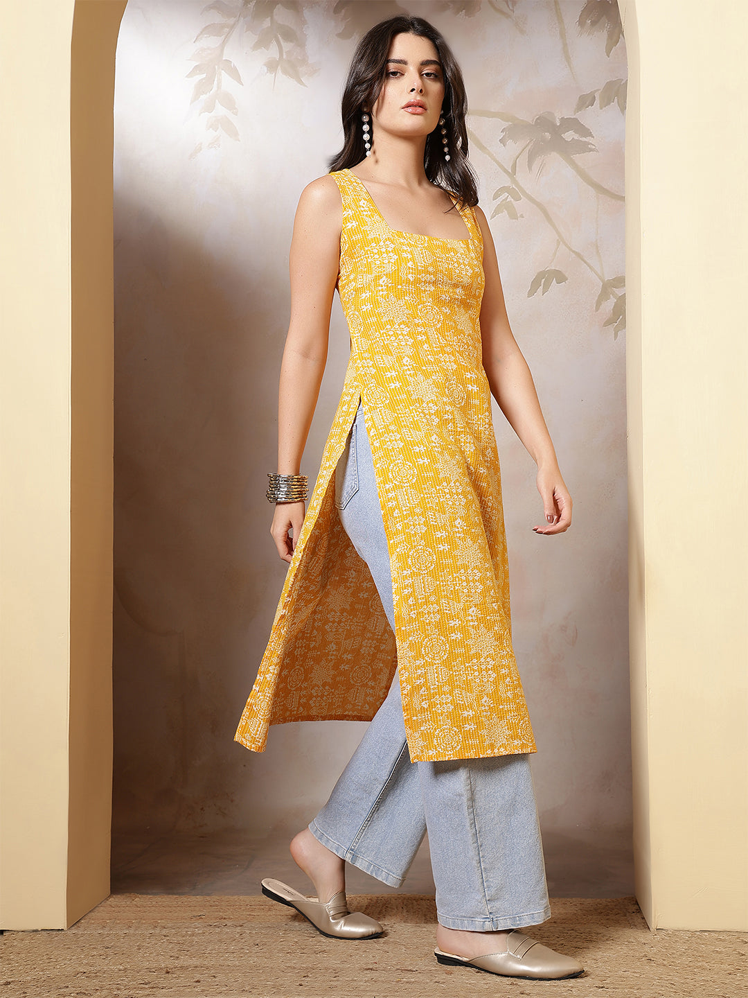 Women Yellow Printed Straight Sleeveless Kurta | LASVINI - Redefining Indian Fashion with Elegance
