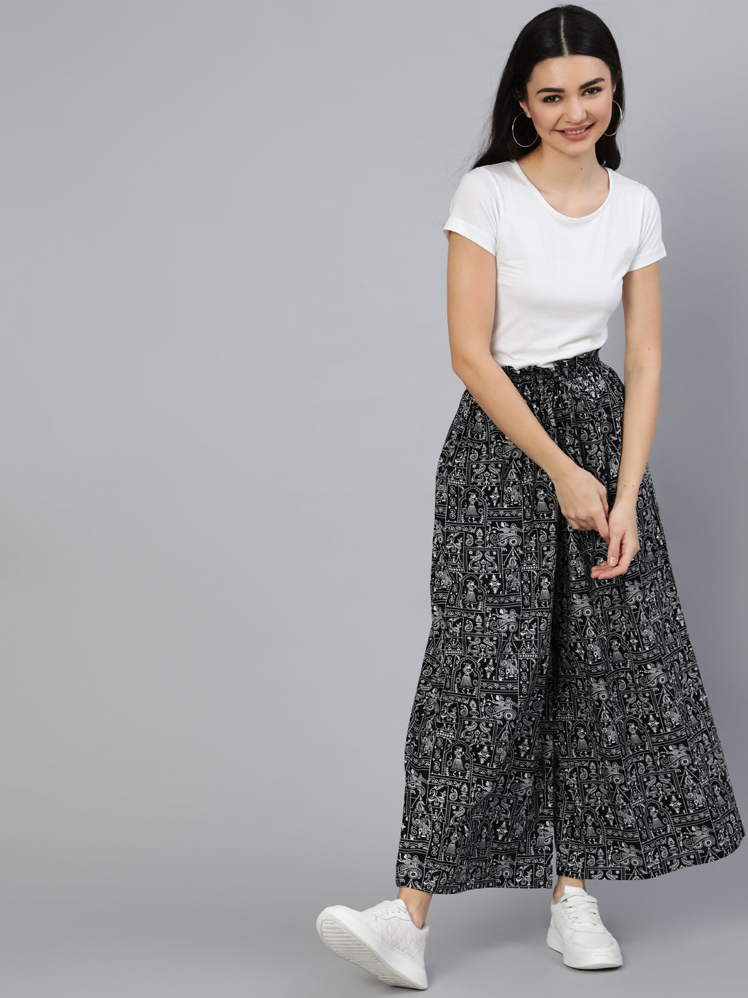 Women Black Printed Wide Legged Printed Plazo With Side Pockets | LASVINI - Redefining Indian Fashion with Elegance