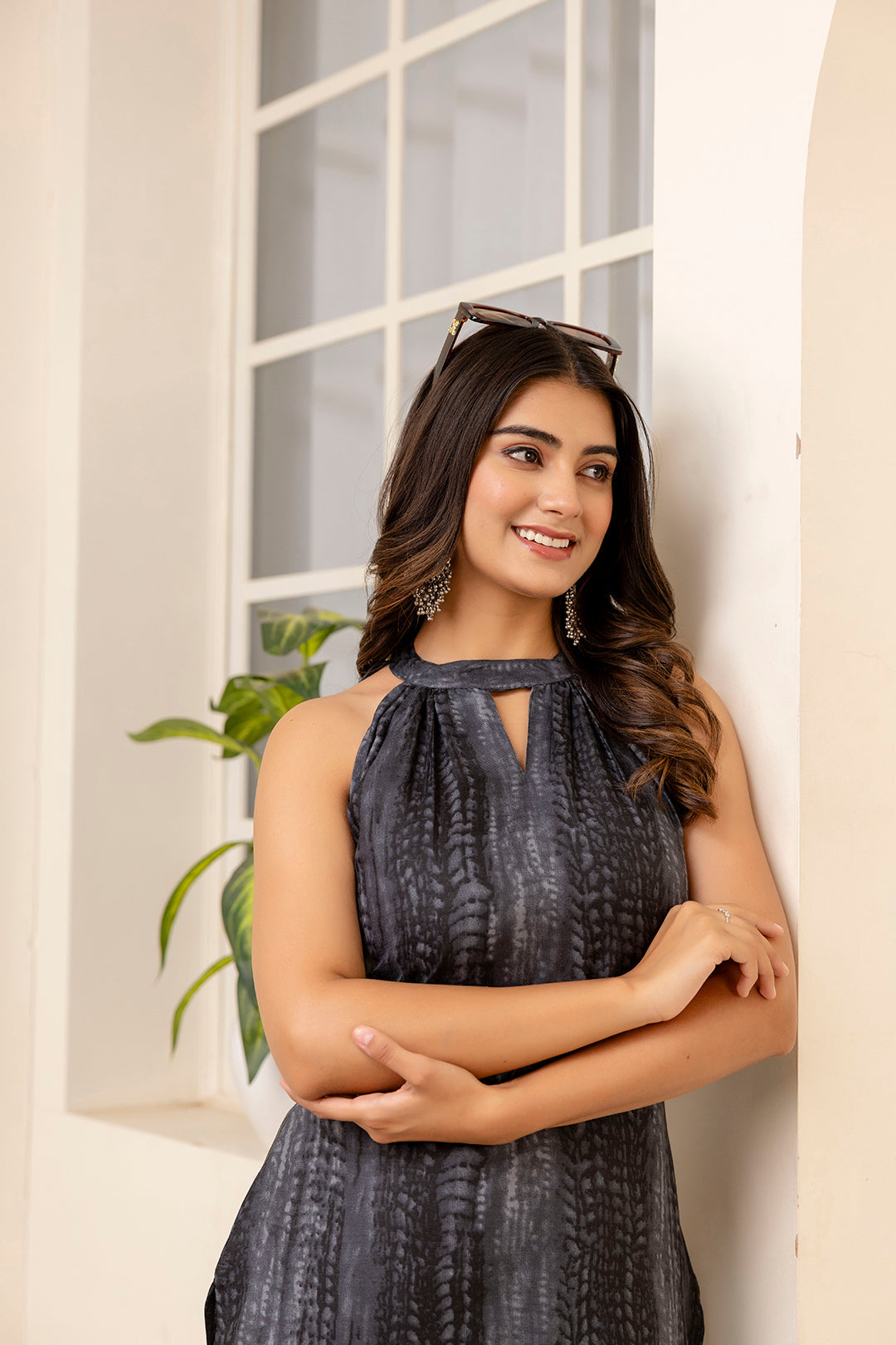 Women Grey And Black Shibori Printed Straight Kurta | LASVINI - Redefining Indian Fashion with Elegance