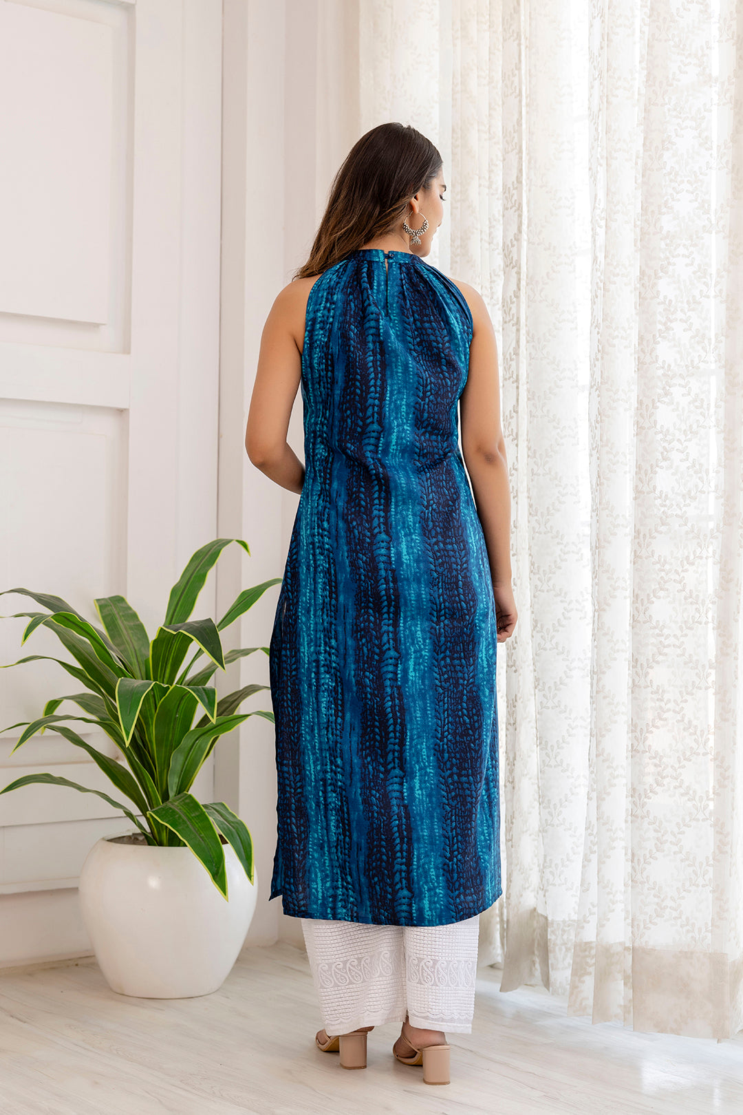 Women Blue Shibori Printed Straight Kurta | LASVINI - Redefining Indian Fashion with Elegance