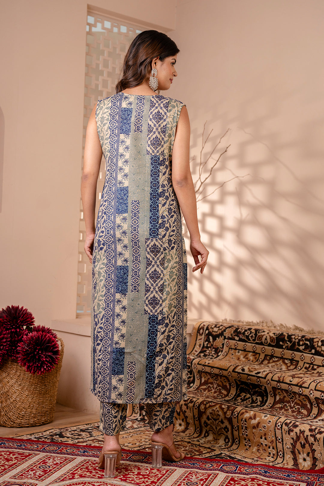 Women Blue Printed Kurta With Trouser | LASVINI - Redefining Indian Fashion with Elegance