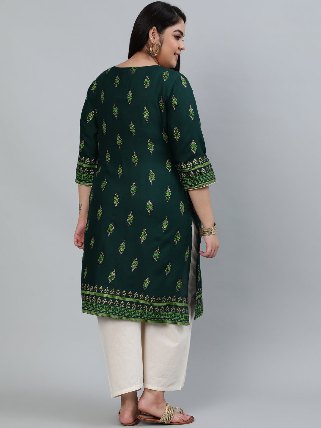 Plus Size Women Green & Gold Printed Staright Kurta With Three Quarter Sleeves | LASVINI - Redefining Indian Fashion with Elegance