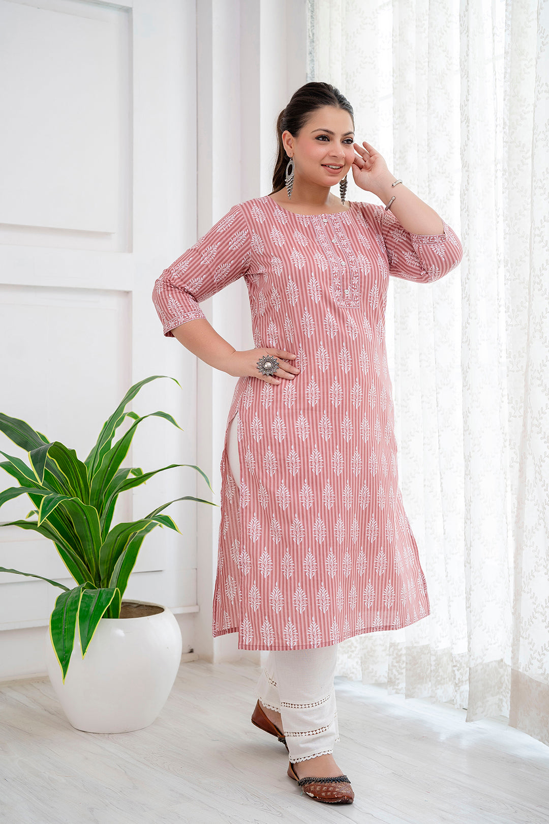 Plus Size Pink Printed Straight Kurta For Women | LASVINI - Redefining Indian Fashion with Elegance