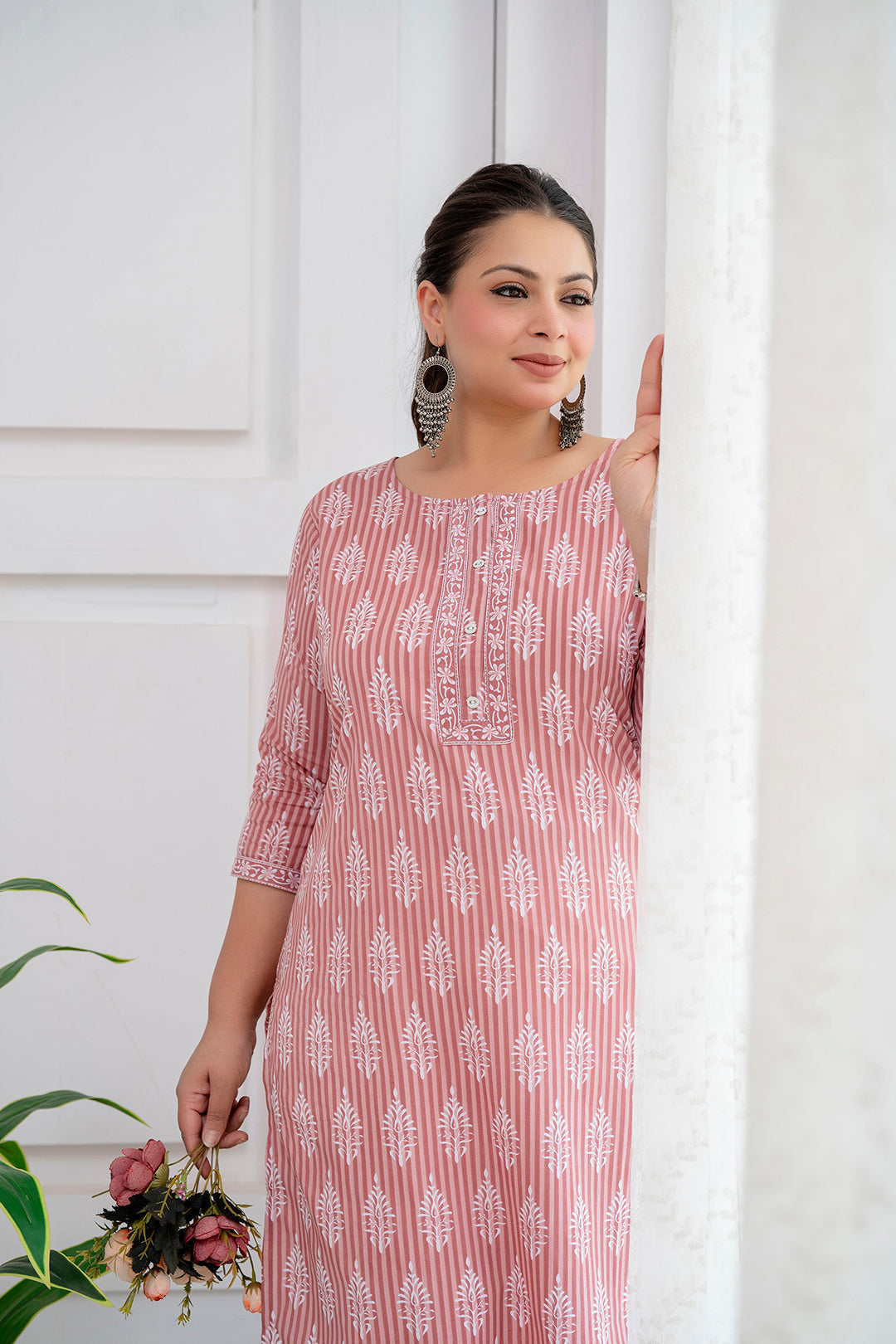 Plus Size Pink Printed Straight Kurta For Women | LASVINI - Redefining Indian Fashion with Elegance