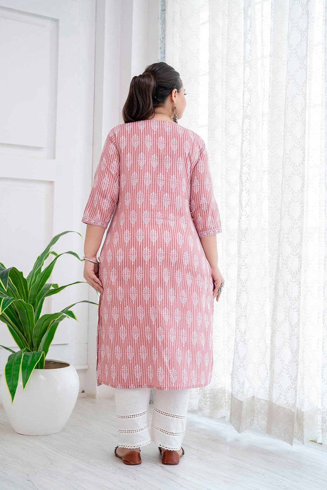 Plus Size Pink Printed Straight Kurta For Women | LASVINI - Redefining Indian Fashion with Elegance